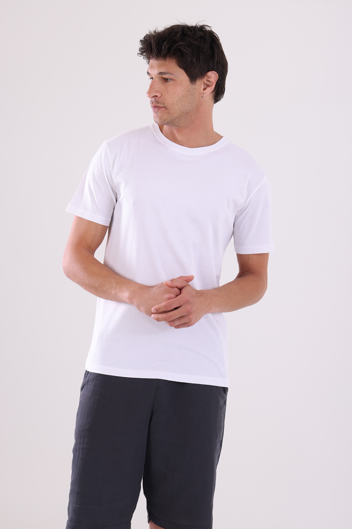  Bisiklet Yaka Basic Tişört