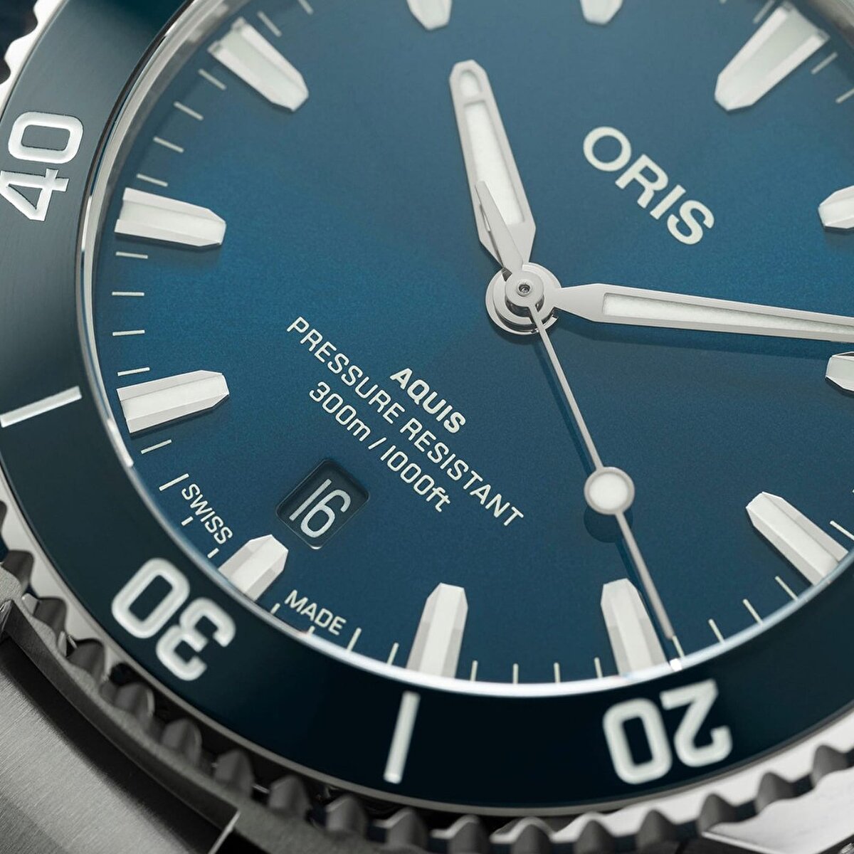 ORIS AQUIS DATE 01 77874135-0782204PEB 