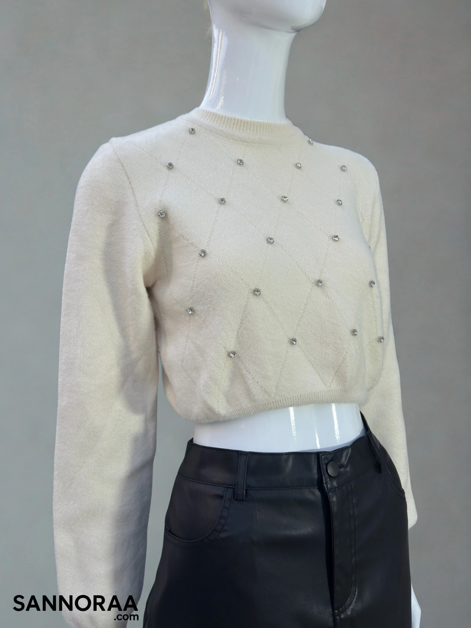 Ekru Taşlı Triko Kazak