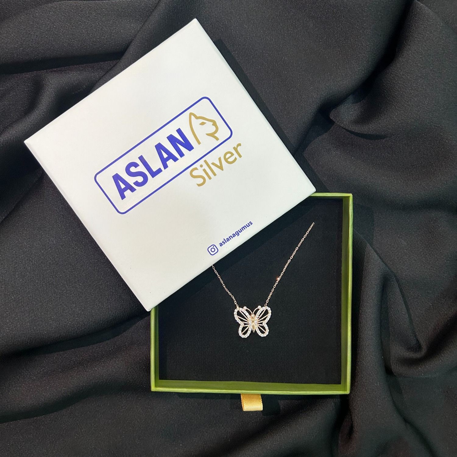 925 Ayar Gümüş Rose Kelebek Model Kolye