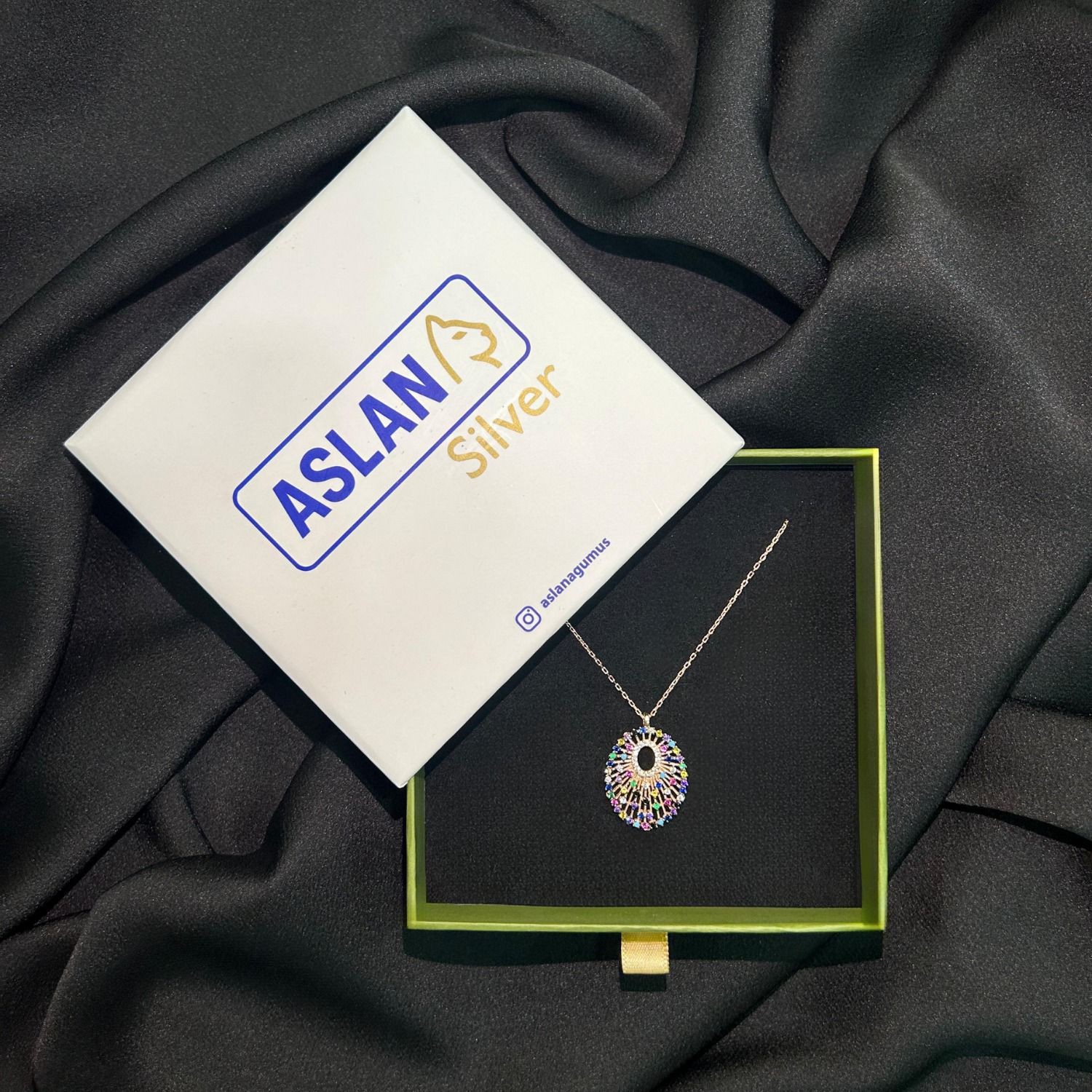 925 Ayar Gümüş Rose Oval Şans Kolyesi