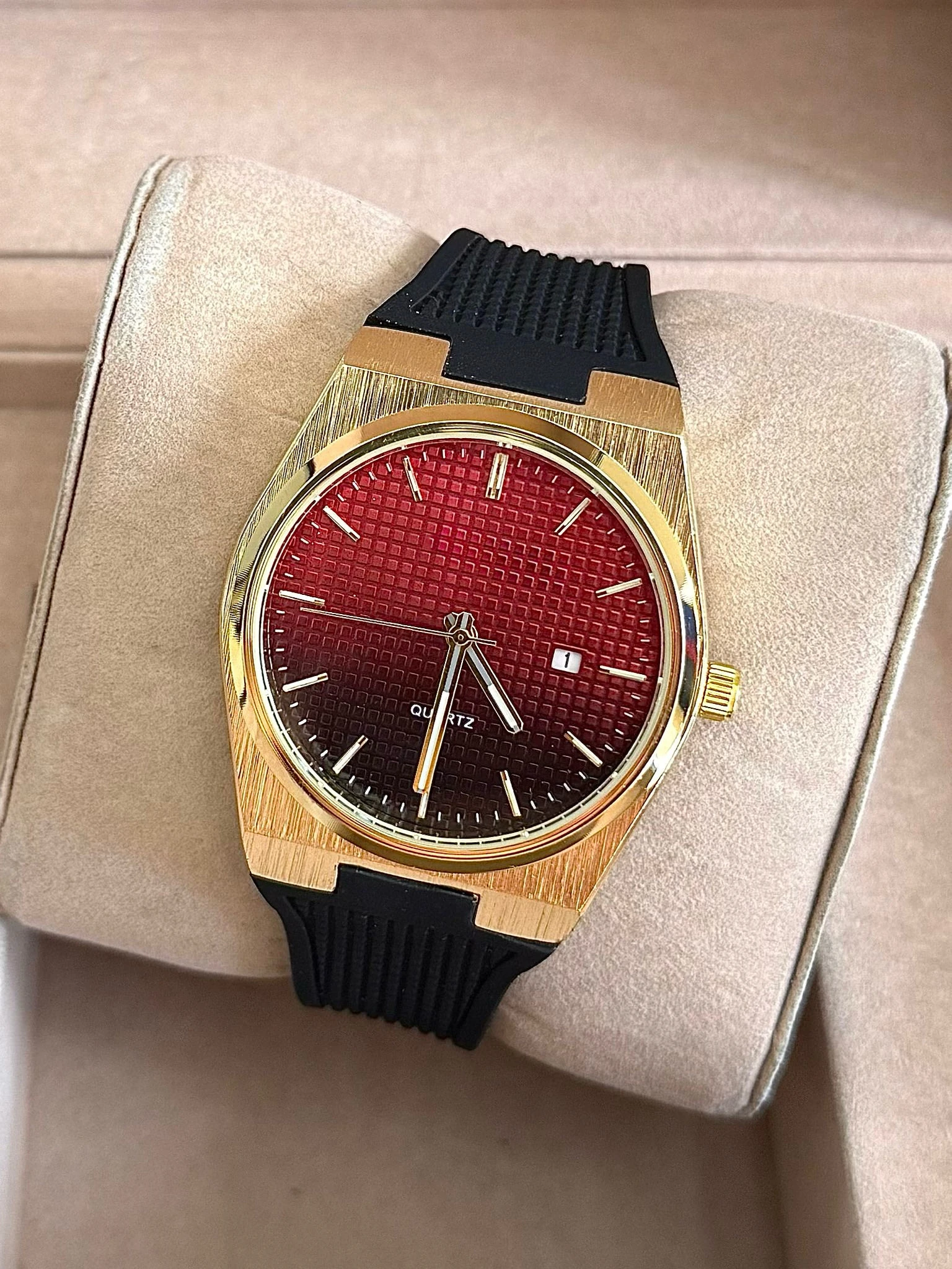 Saat ( çelik kasa silikon kordon )