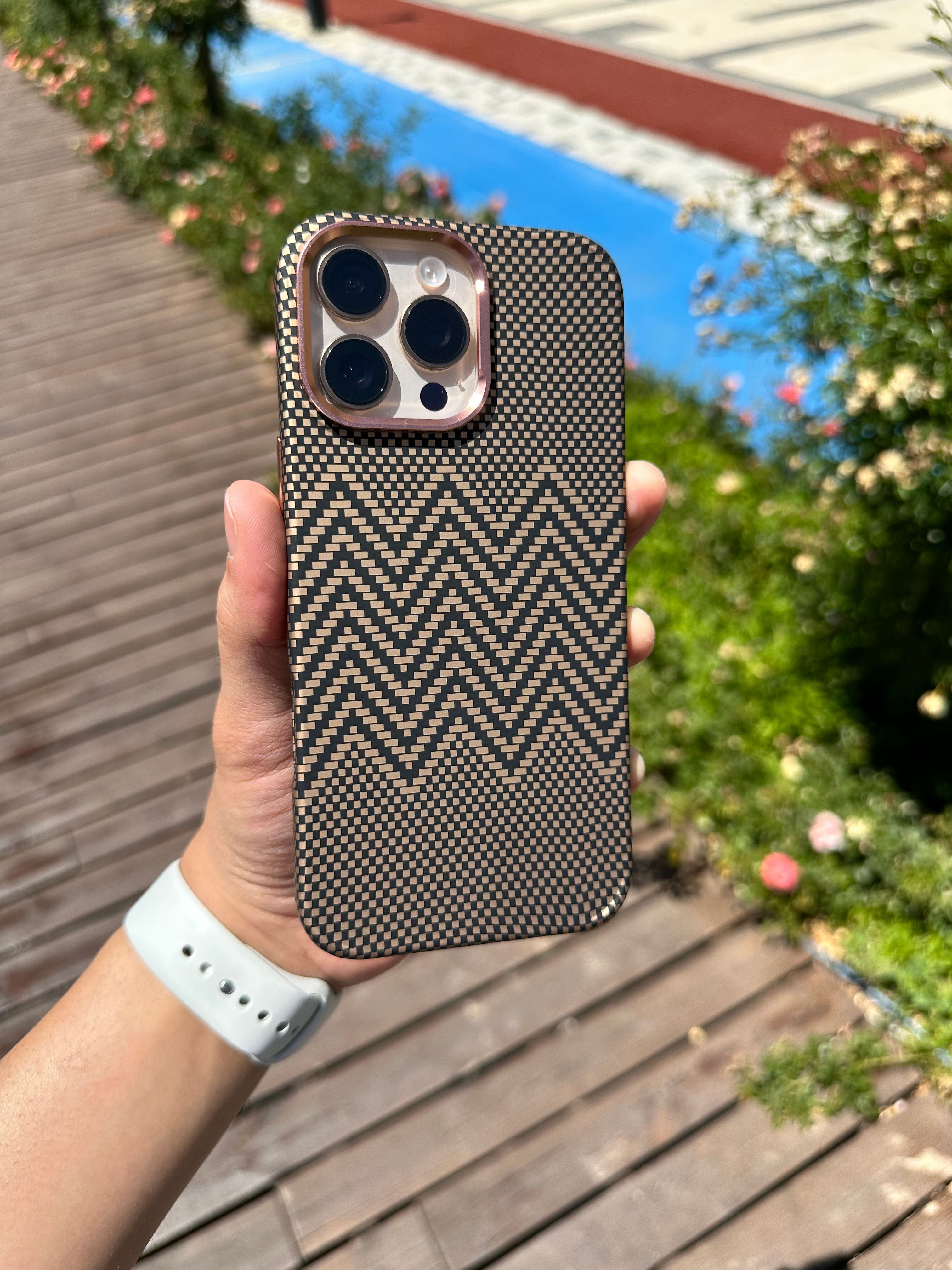 Desert Weave Magsafe Karbon Telefon Kılıfı 