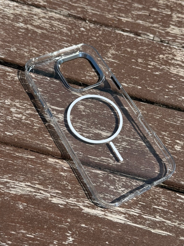 Sararmaz İnce MagSafe Halkalı iPhone Telefon Kılıfı  - Beyaz