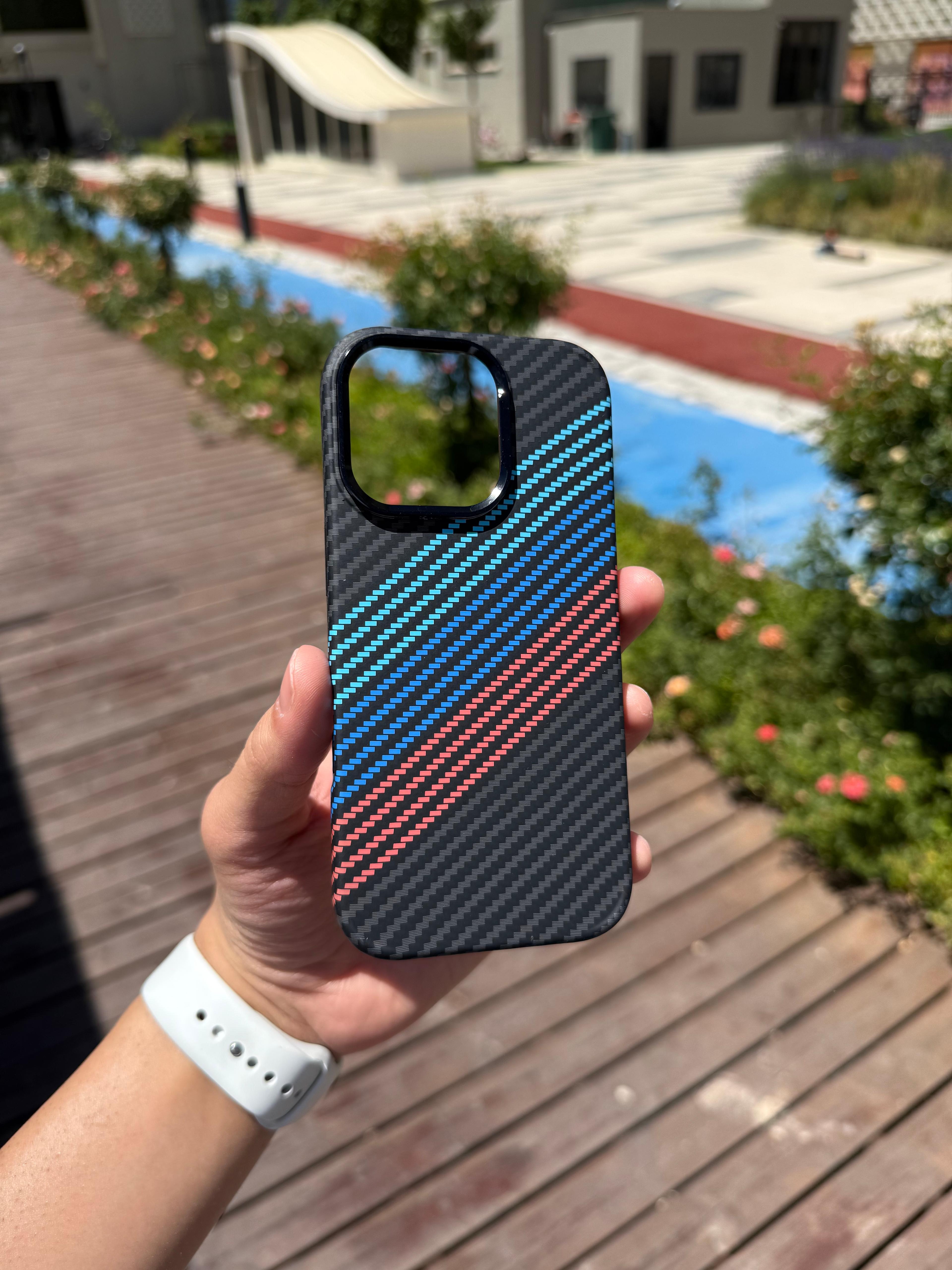 M-Line Magsafe Karbon Telefon Kılıfı