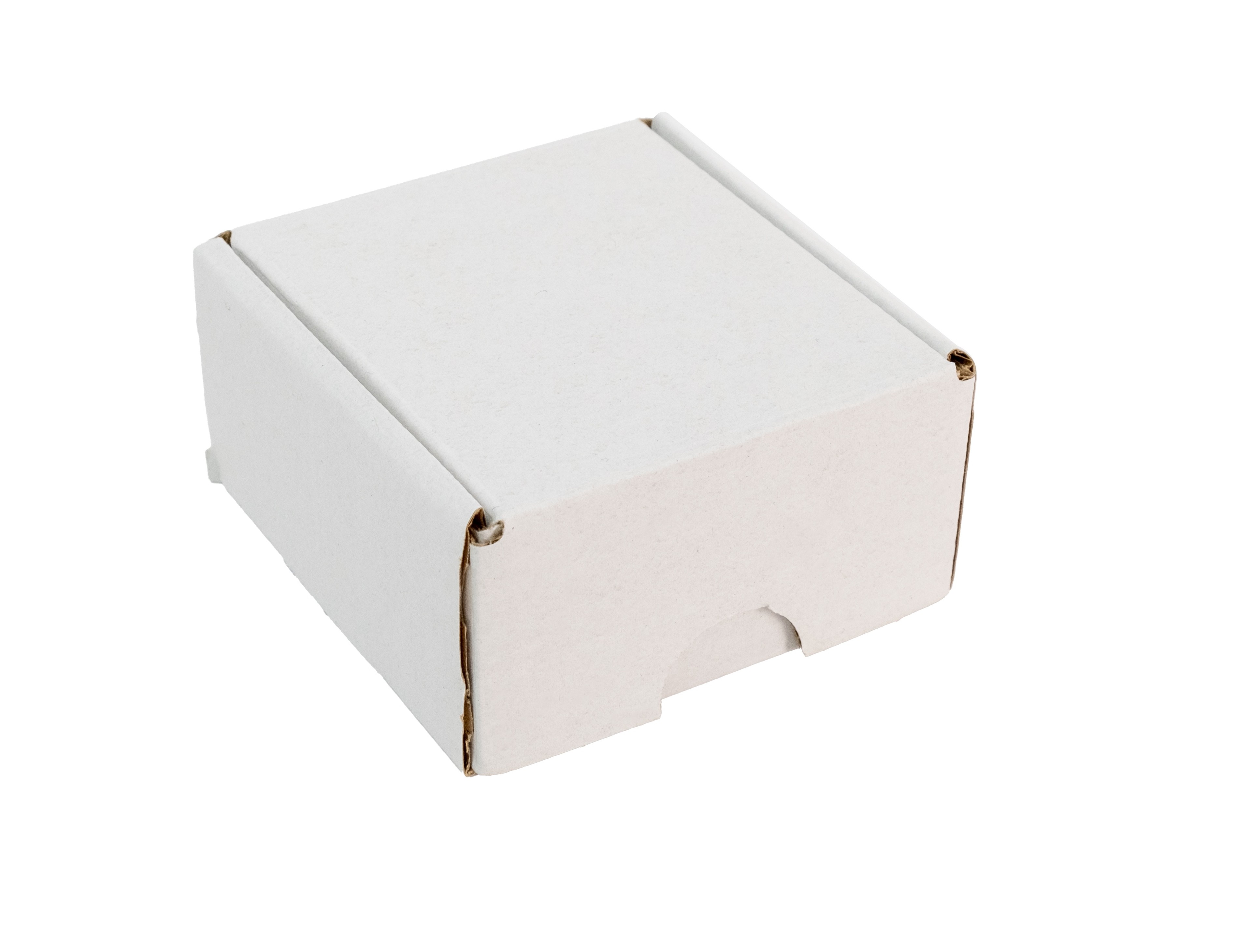 Oluklu Geçmeli Beyaz E-ticaret Kutusu 8x8x4 cm
