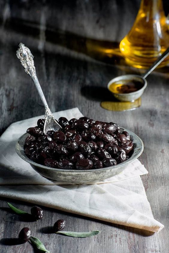 Siyah Gemlik Zeytini İri Boy 500G