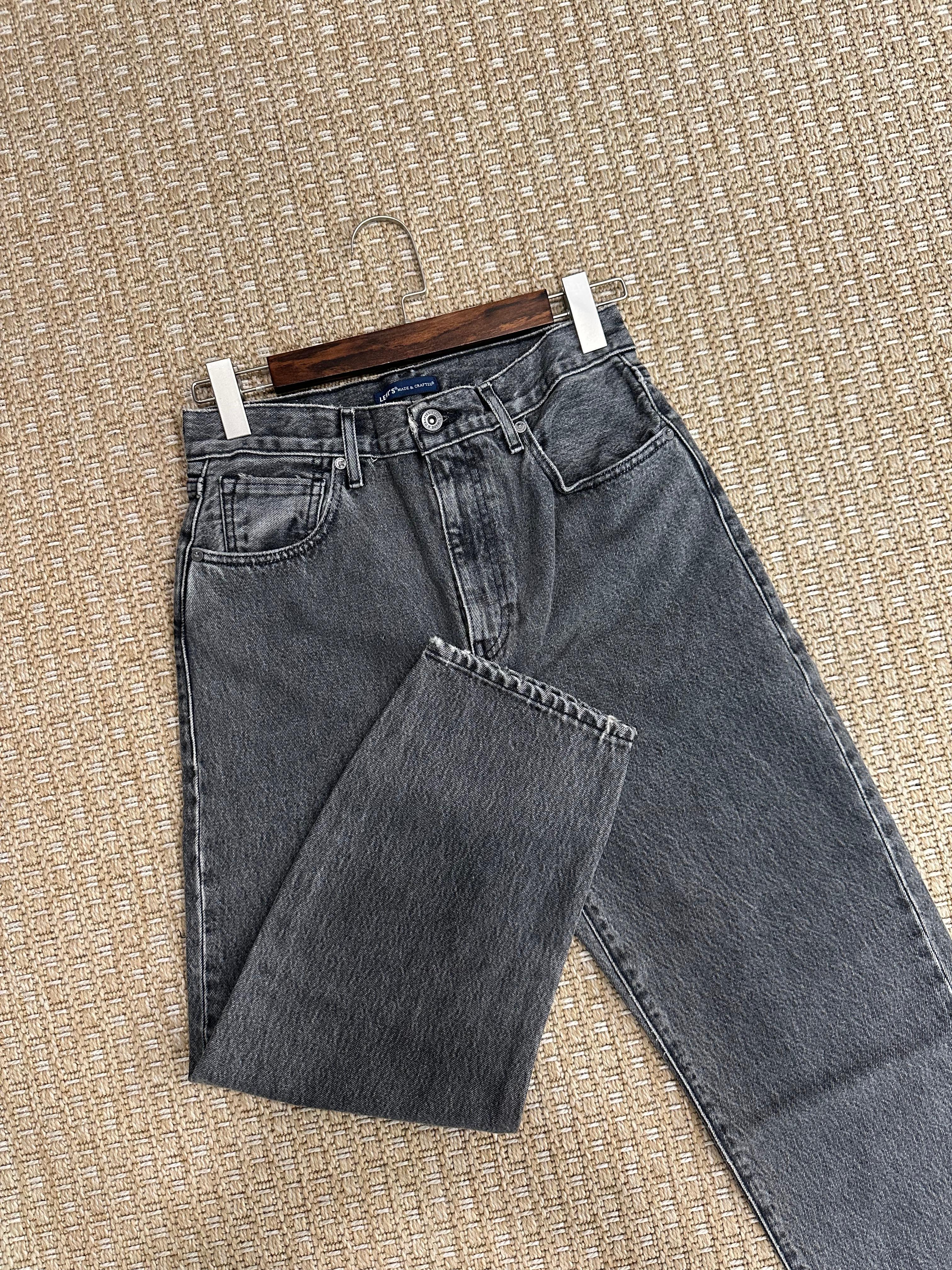 Lvs M.C Barrel Crop Jean