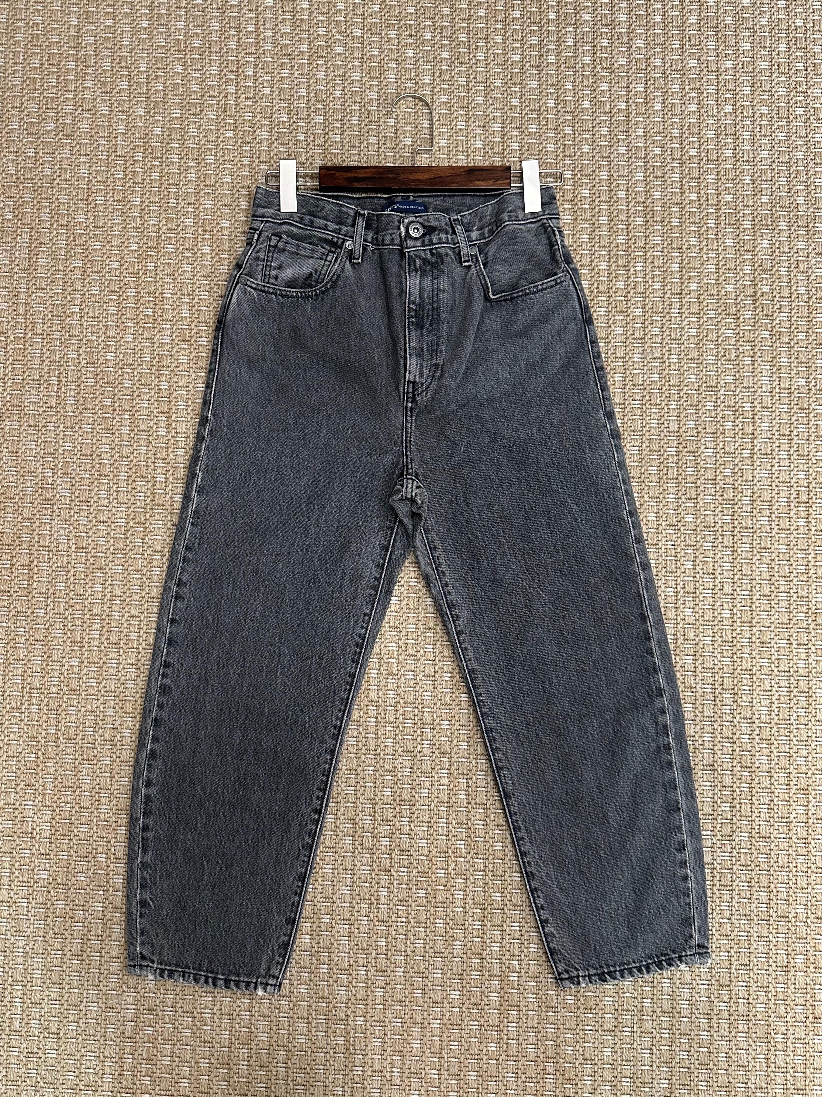 Lvs M.C Barrel Crop Jean