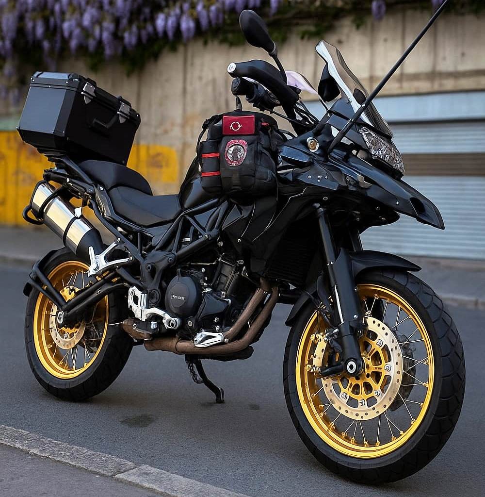 BENELLI TRK TEL JANT TAKIM GOLD