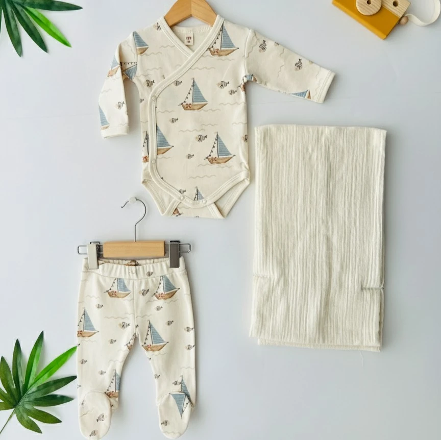 Gemi Desenli 3'lü Hastane Çıkış Seti | Yenidoğan & Bebek Giyim
