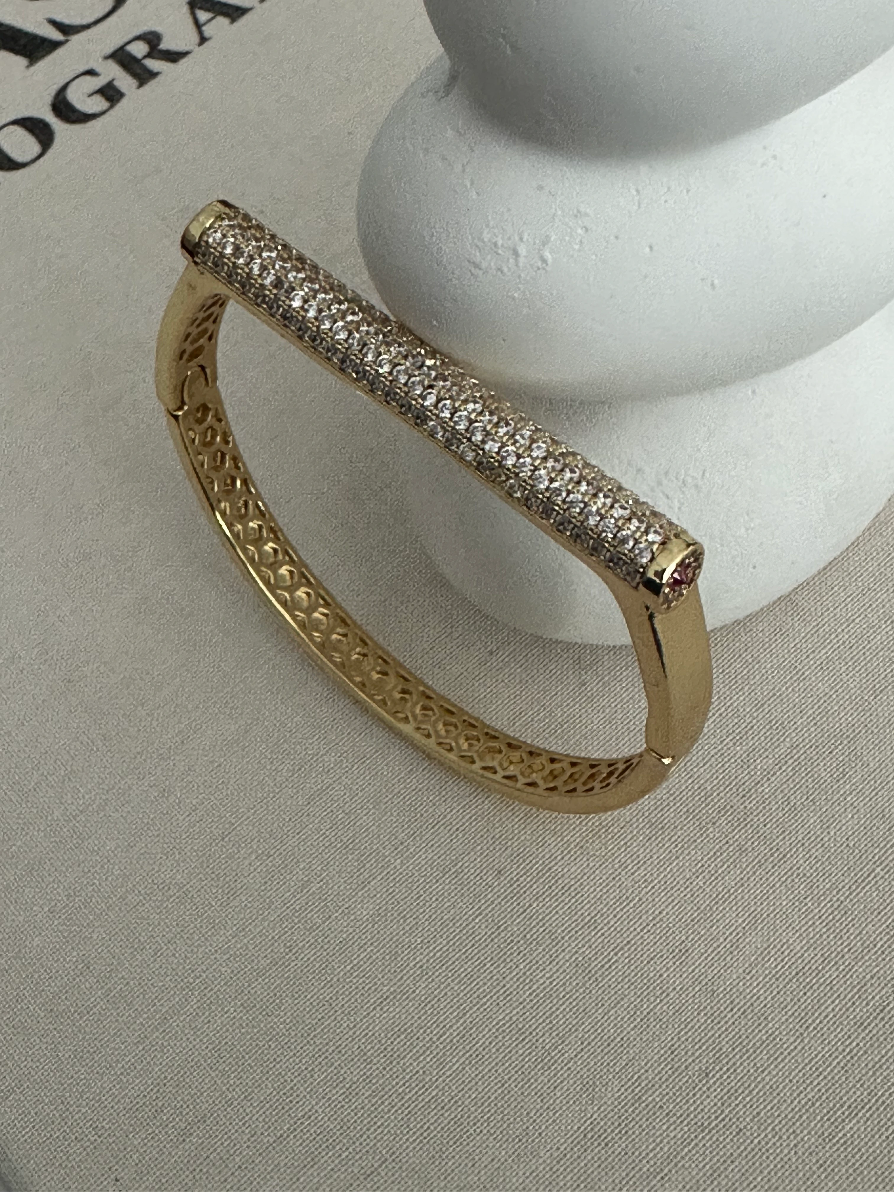 Tasarım Kelepçe Gold