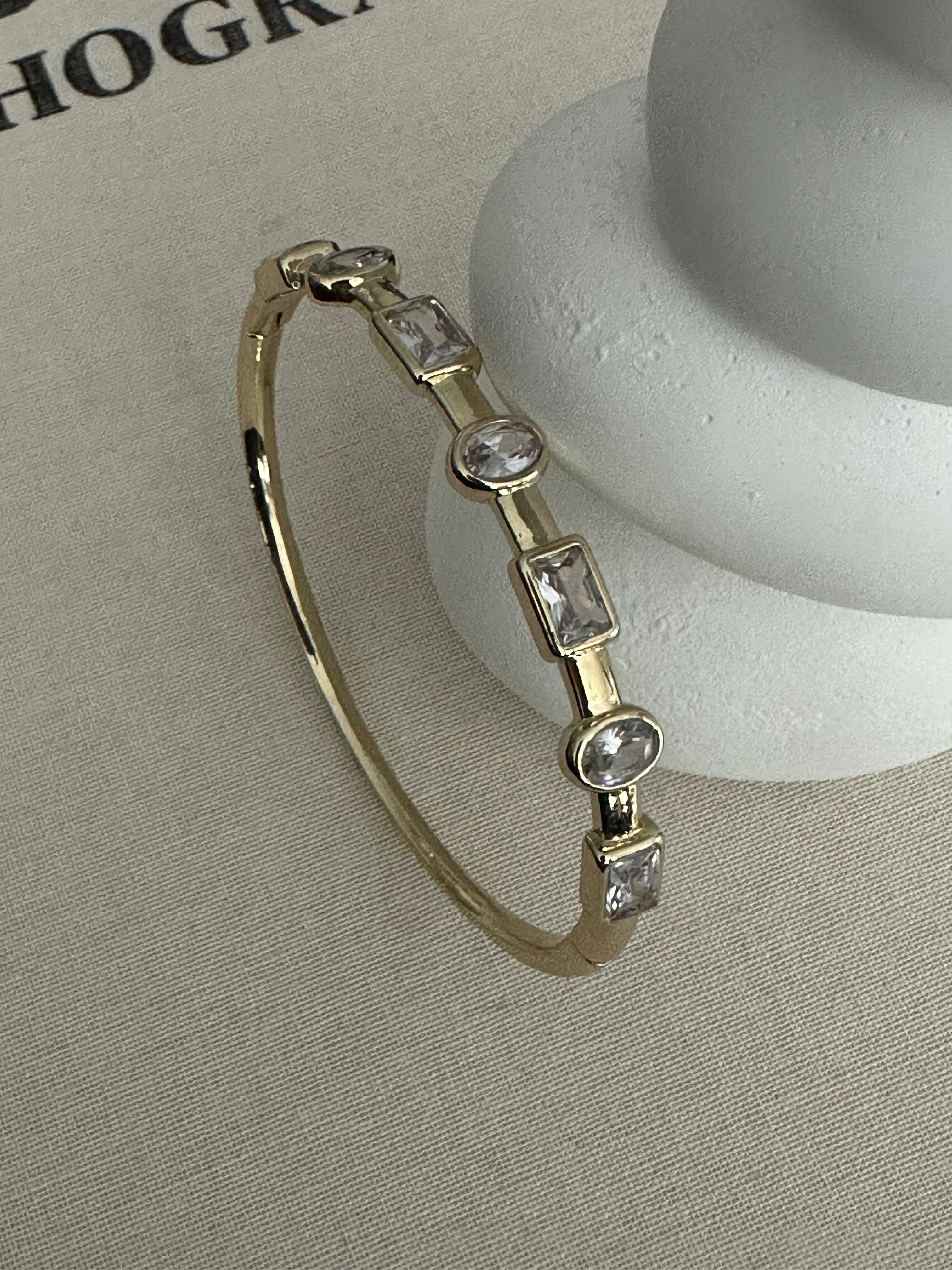 Geometrik Taşlı Kelepçe