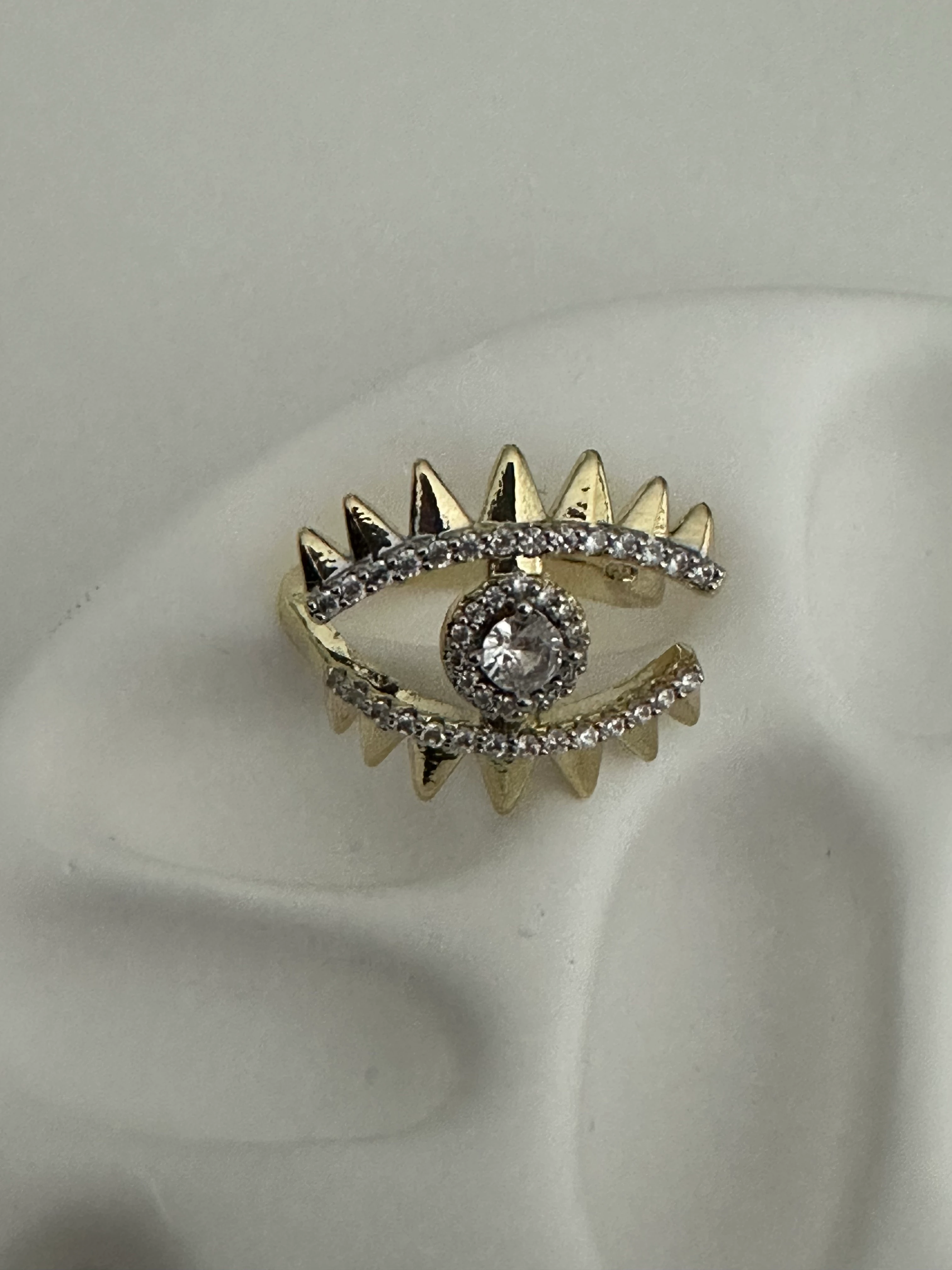 Zirkon Taşlı Göz Yüzük