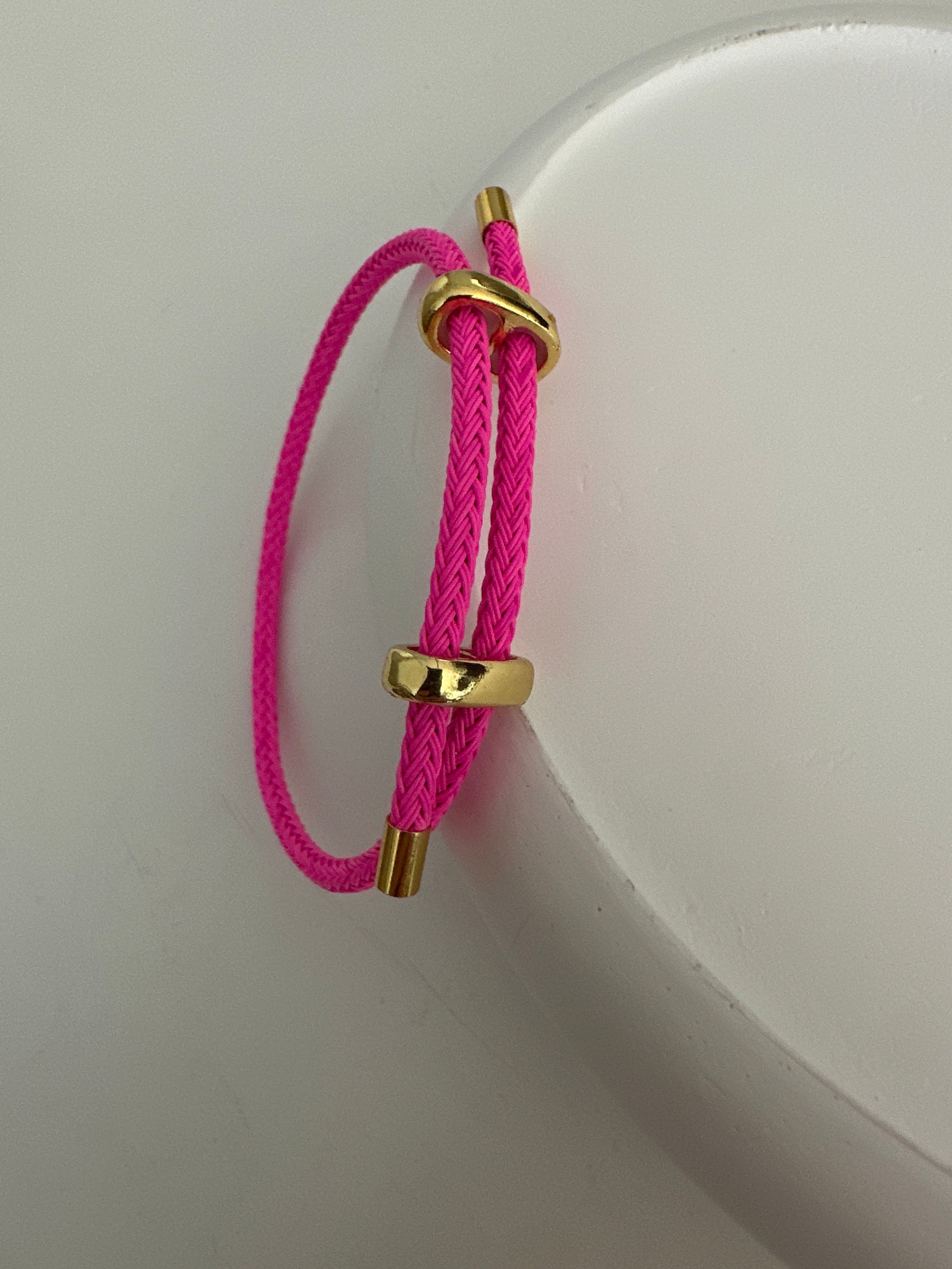 Pembe Bileklik
