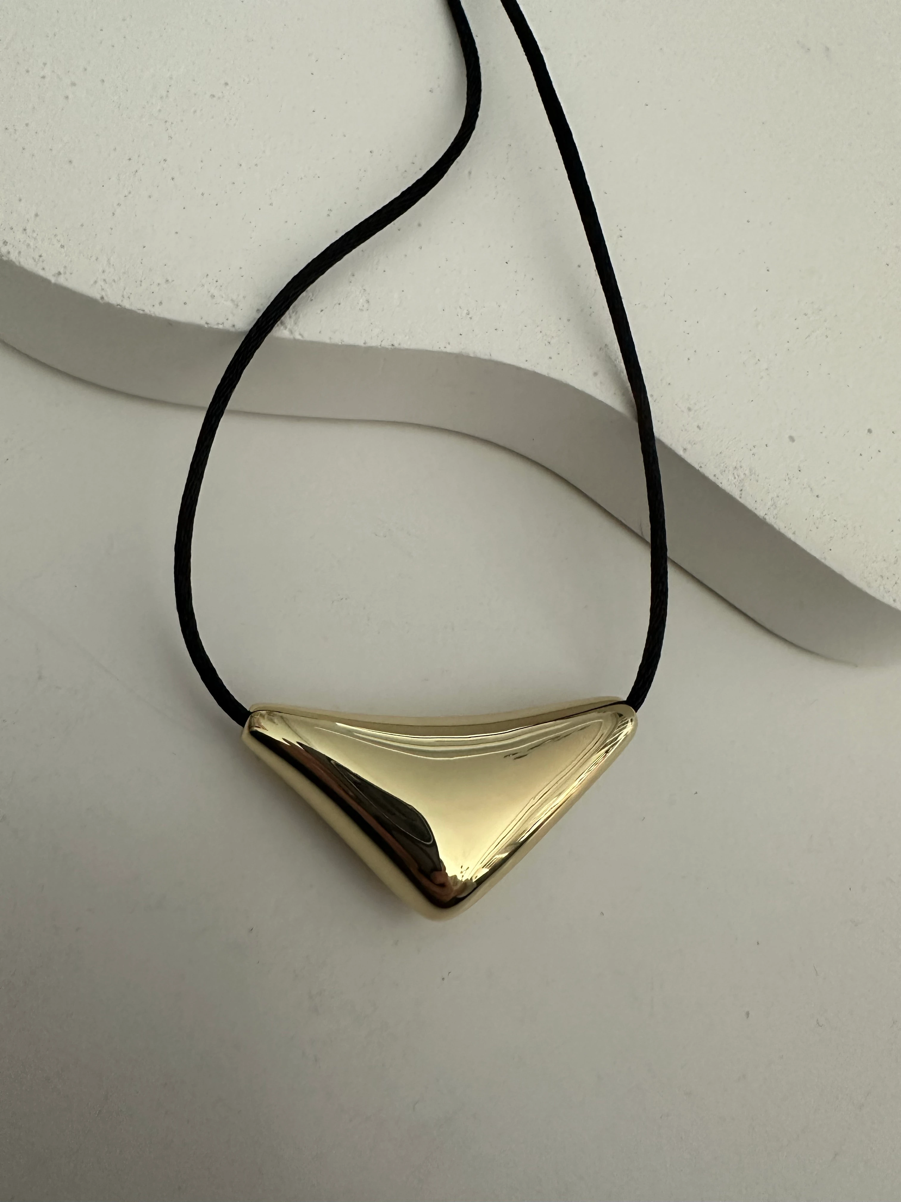 Kapaklı Kolye Siyah