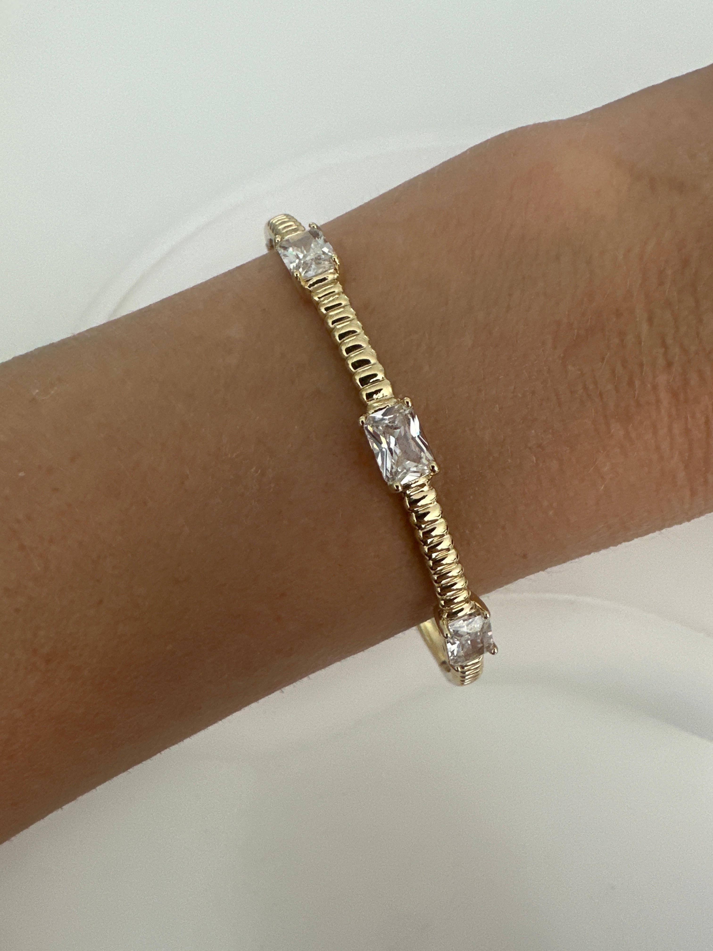 Baget Taşlı Kelepçe