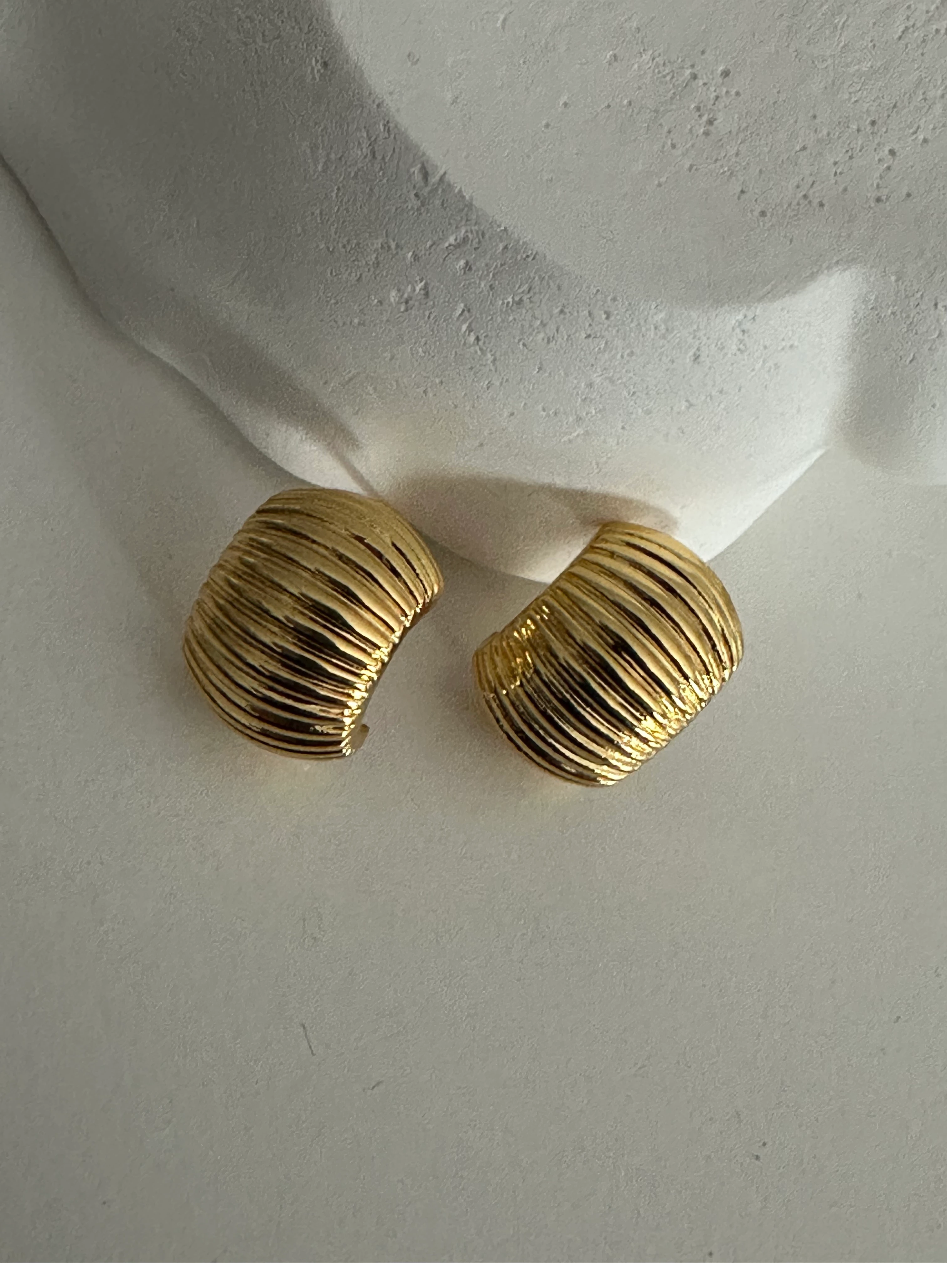 Çizgili Çelik Halka Küpe