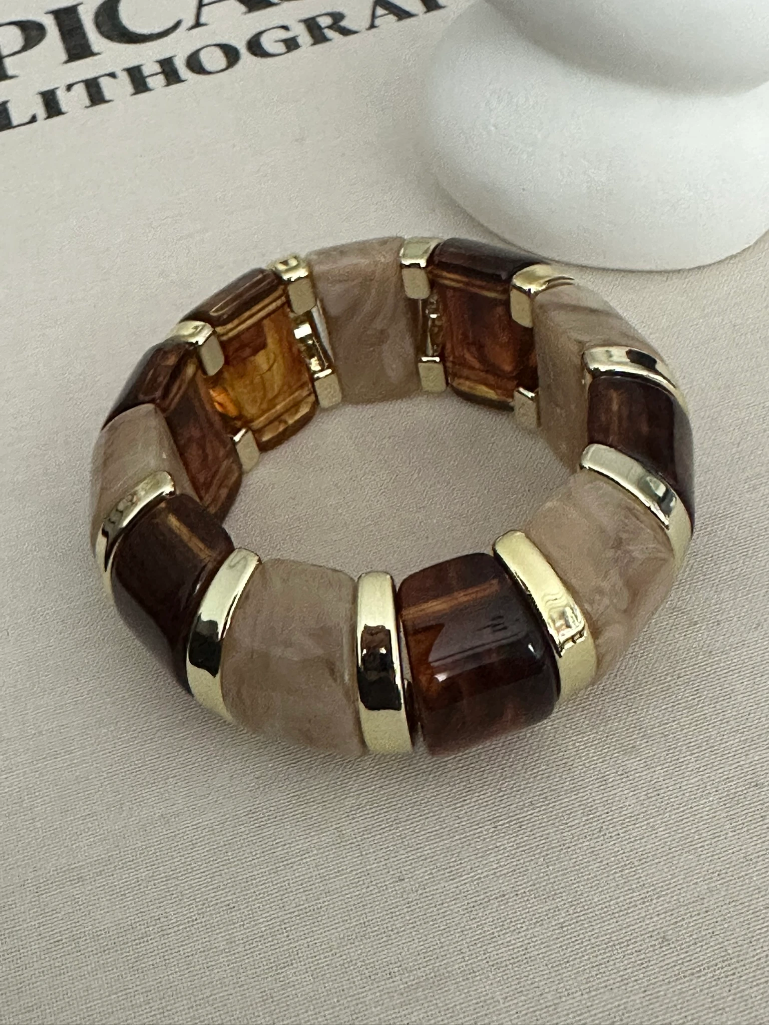 Kemik Esnek Bileklik