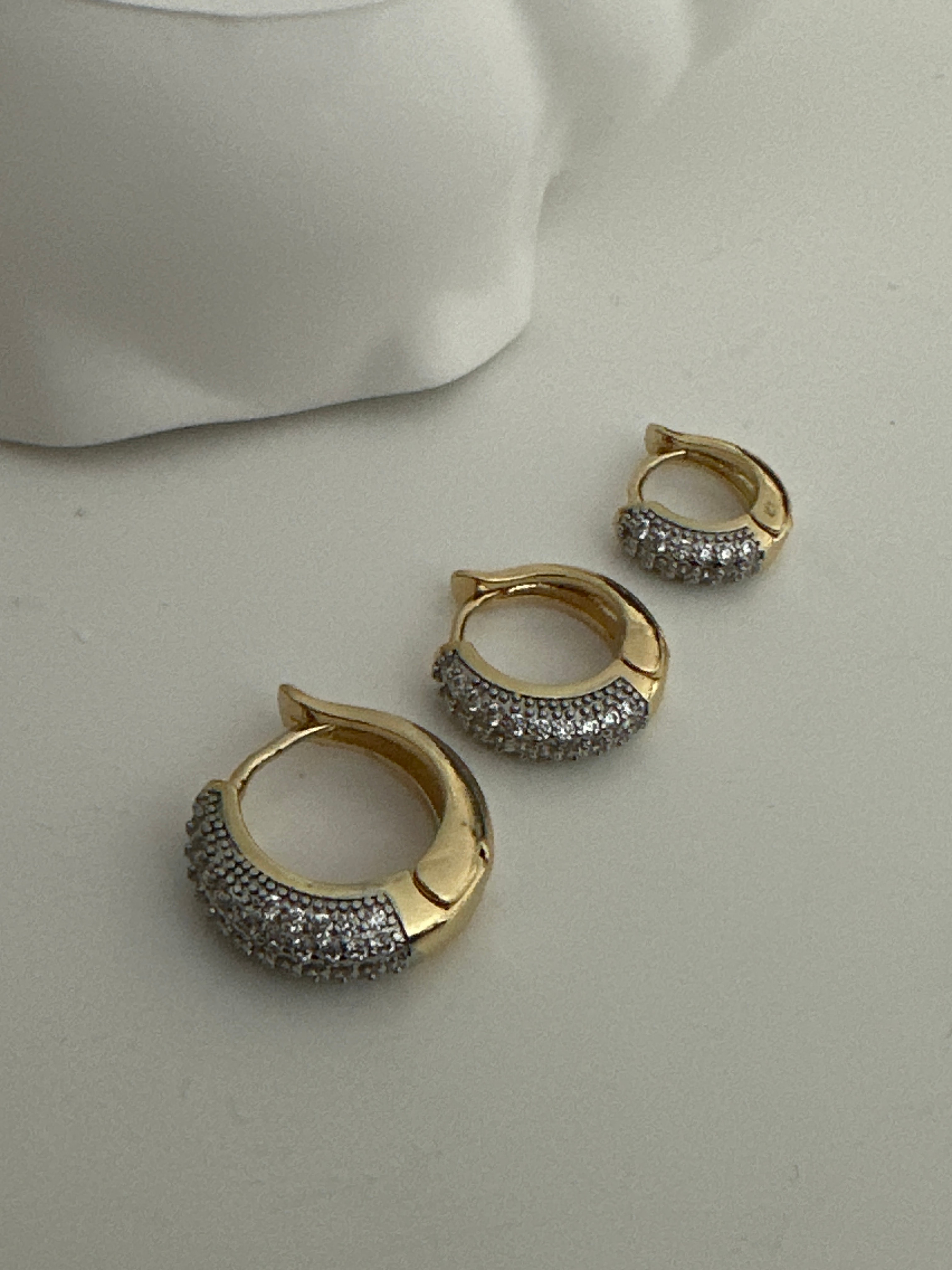 Zirkon Taşlı Set Küpe