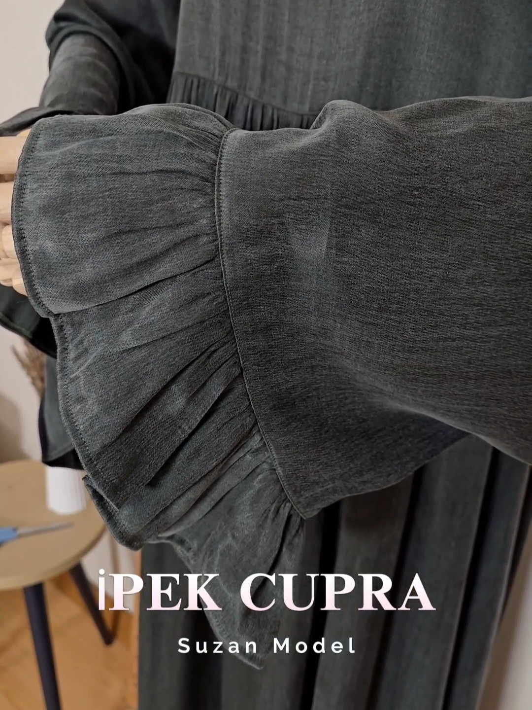 Suzan Model Çiçek kol %100 İpek Cupra Elbise