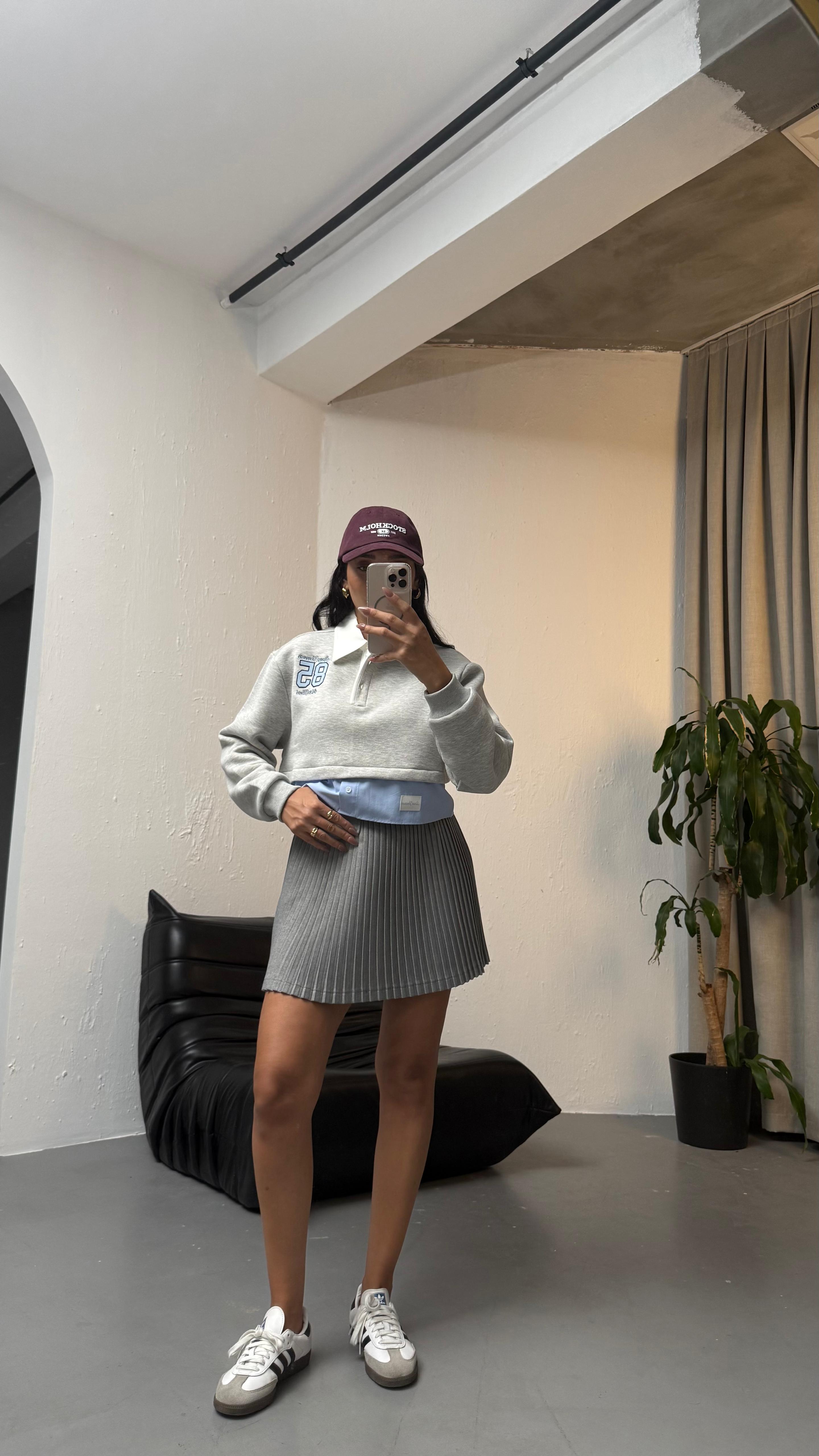 Polo Yaka Kısa Sweatshırt