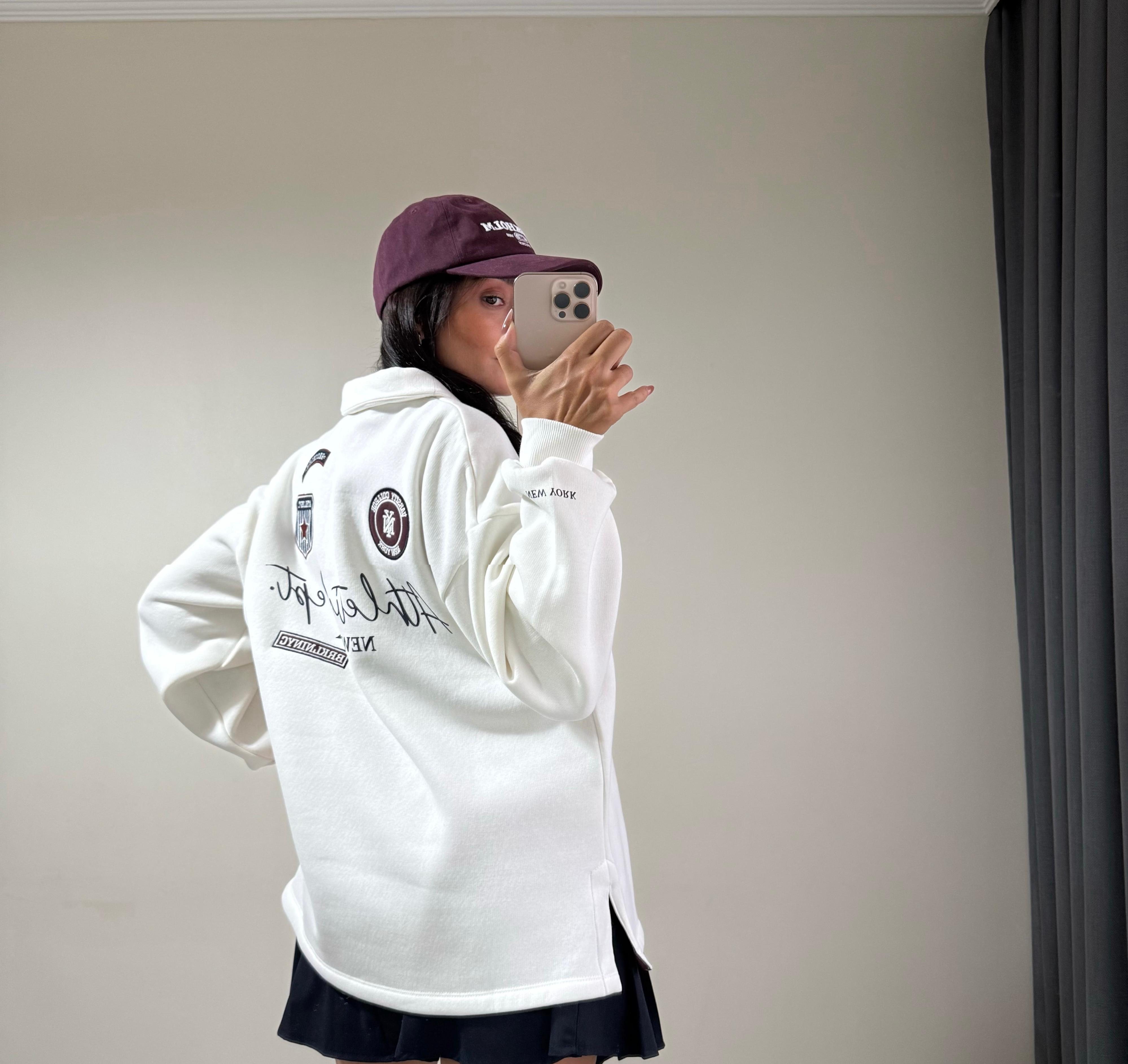 Polo Yaka Nakışlı Sweatshırt
