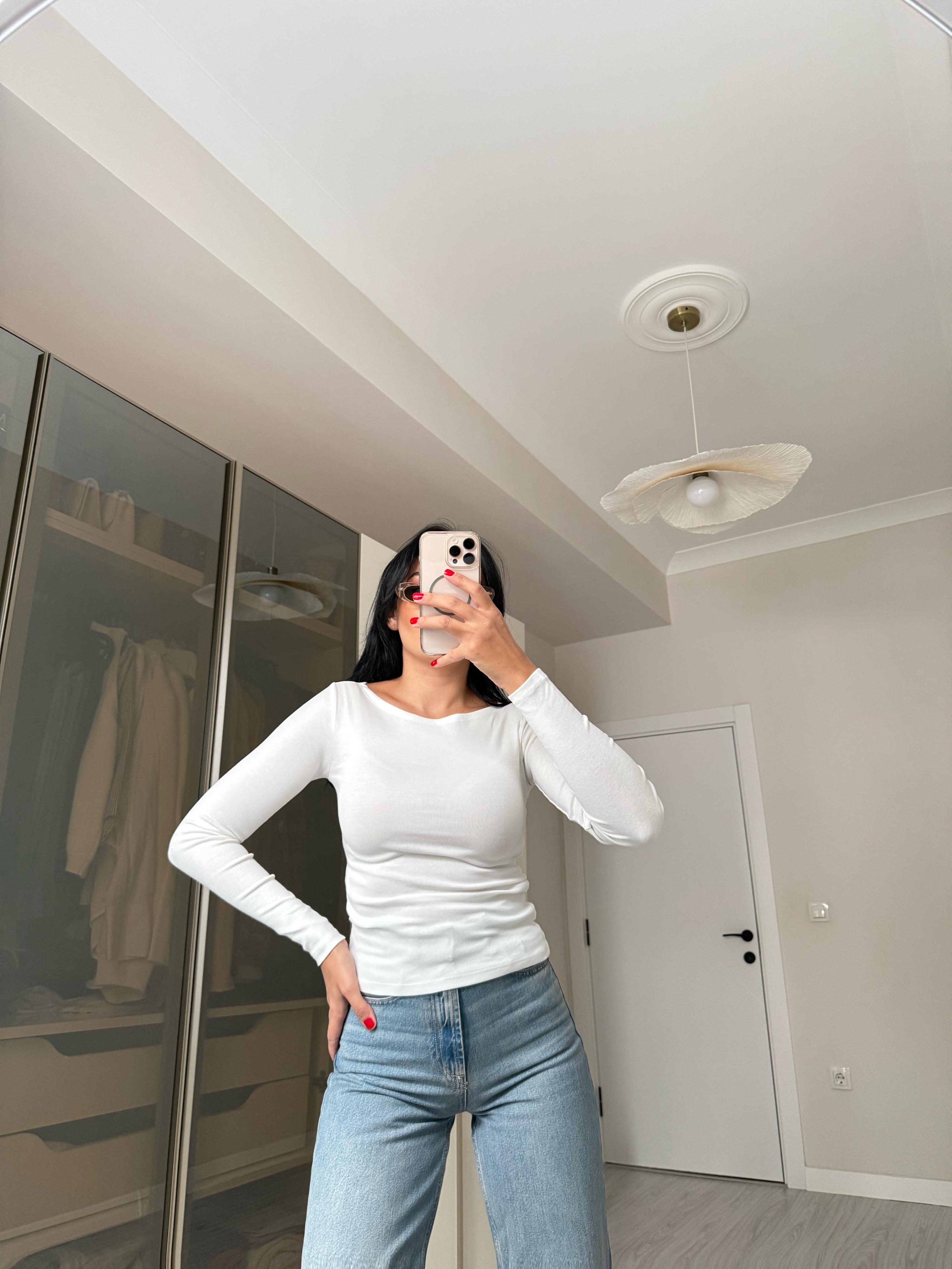 Kayık Yaka Uzun Kollu Top