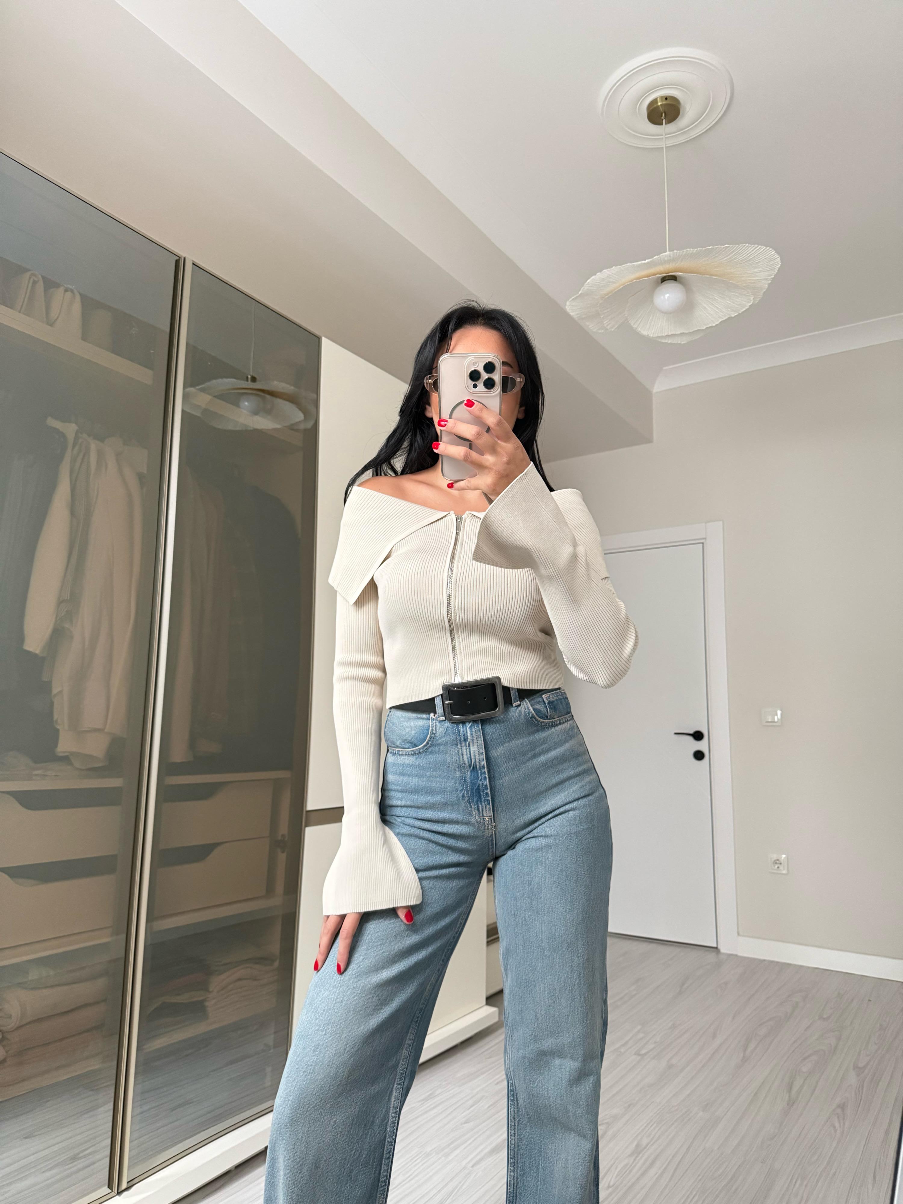 Bardot Yaka Kol Yırtmaçlı Çift Fermuarlı Triko Kazak