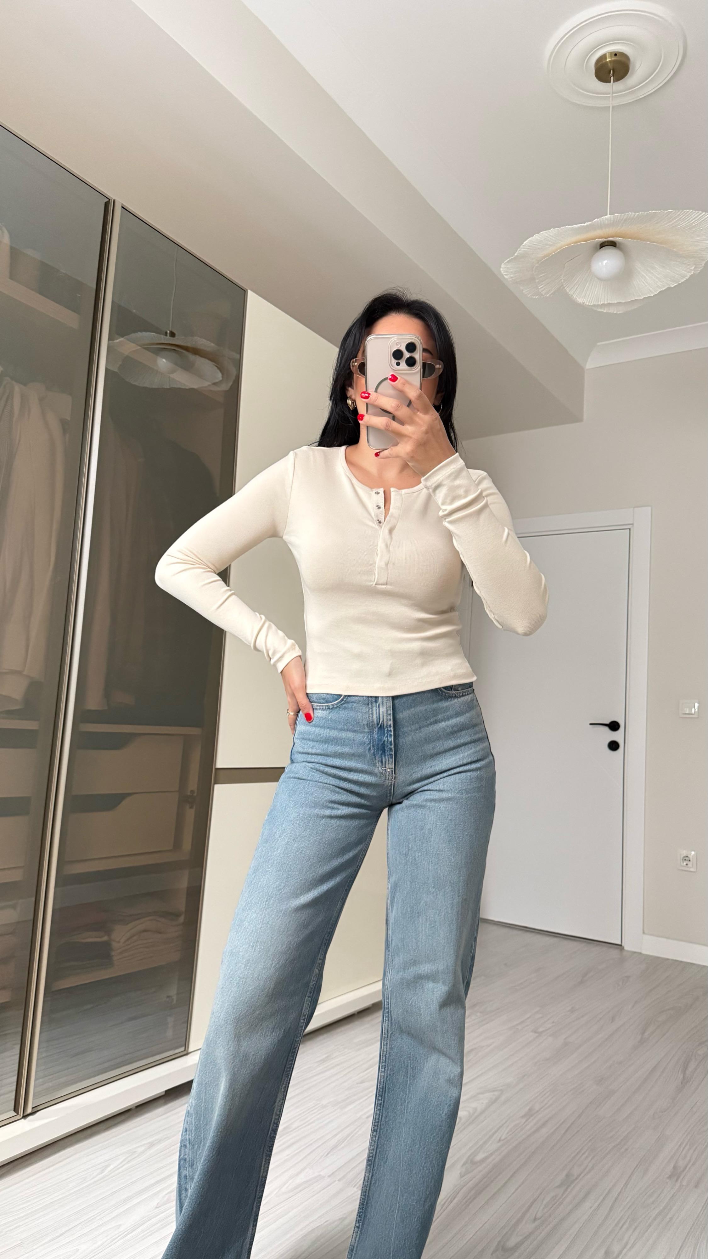 Uzun Kollu Çıtçıt Düğmeli Top