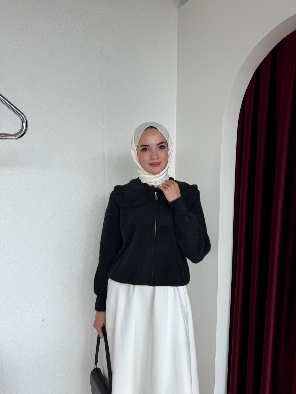 FERMUARLI TRİKO HIRKA  - Siyah