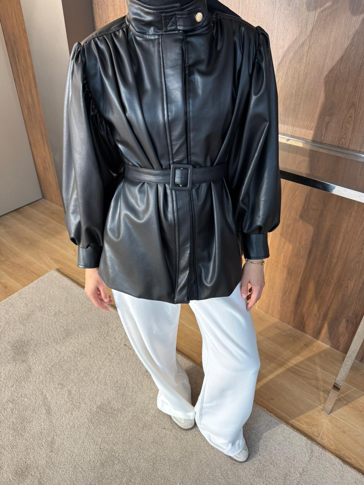 DERİ KEMERLİ CEKET  - Siyah