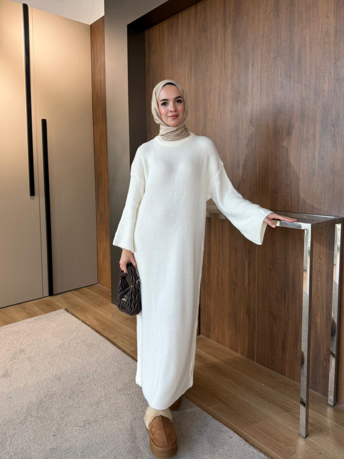 SAKALLI TRİKO ELBİSE  - Beyaz