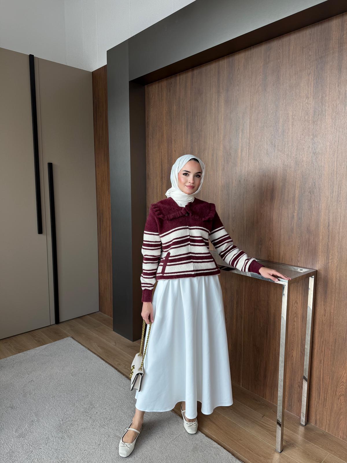 FERMUARLI TRİKO HIRKA  - BORDO BEYAZ