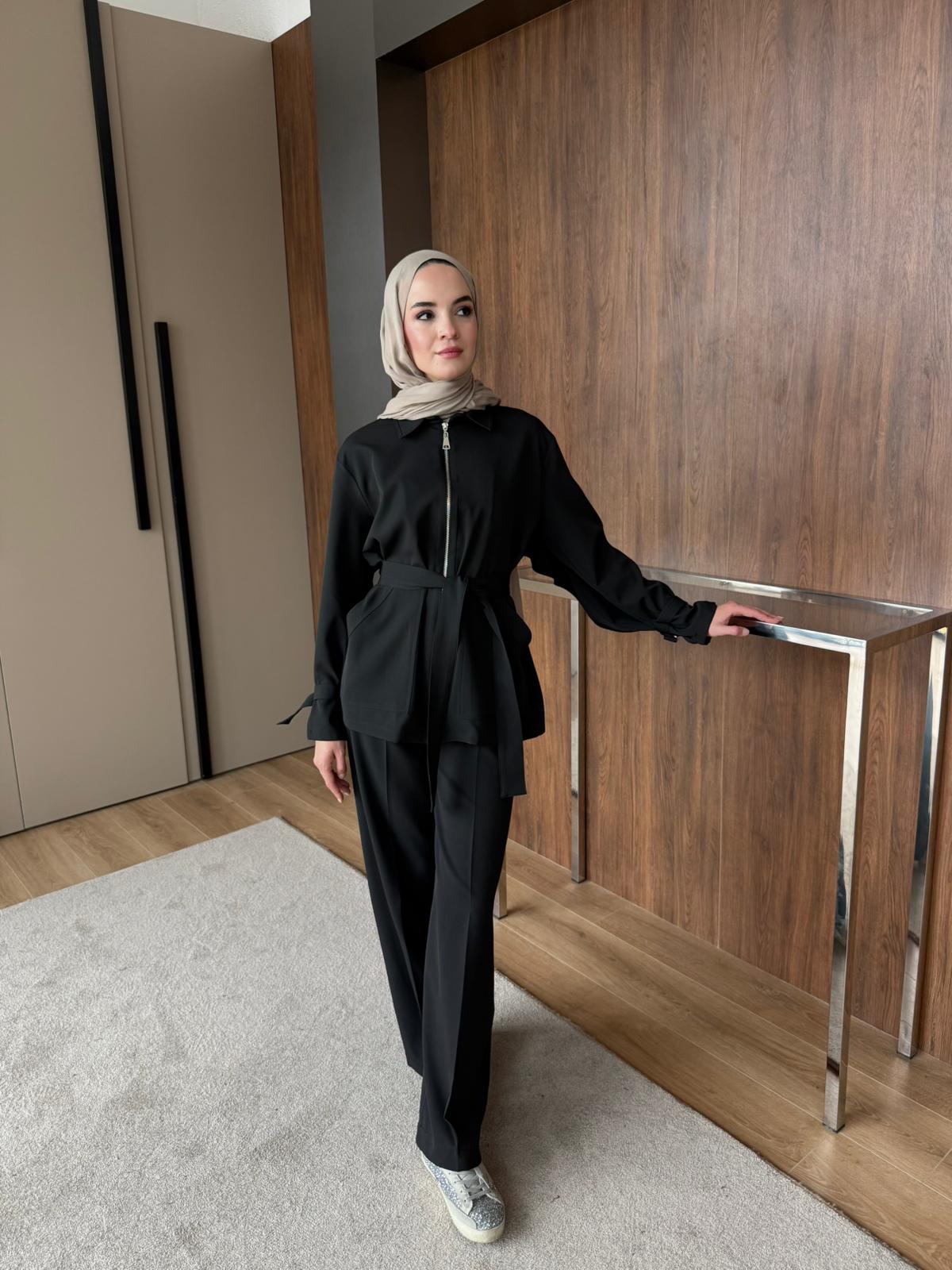 PELERİN DETAYLI OXXO TAKIM - Siyah