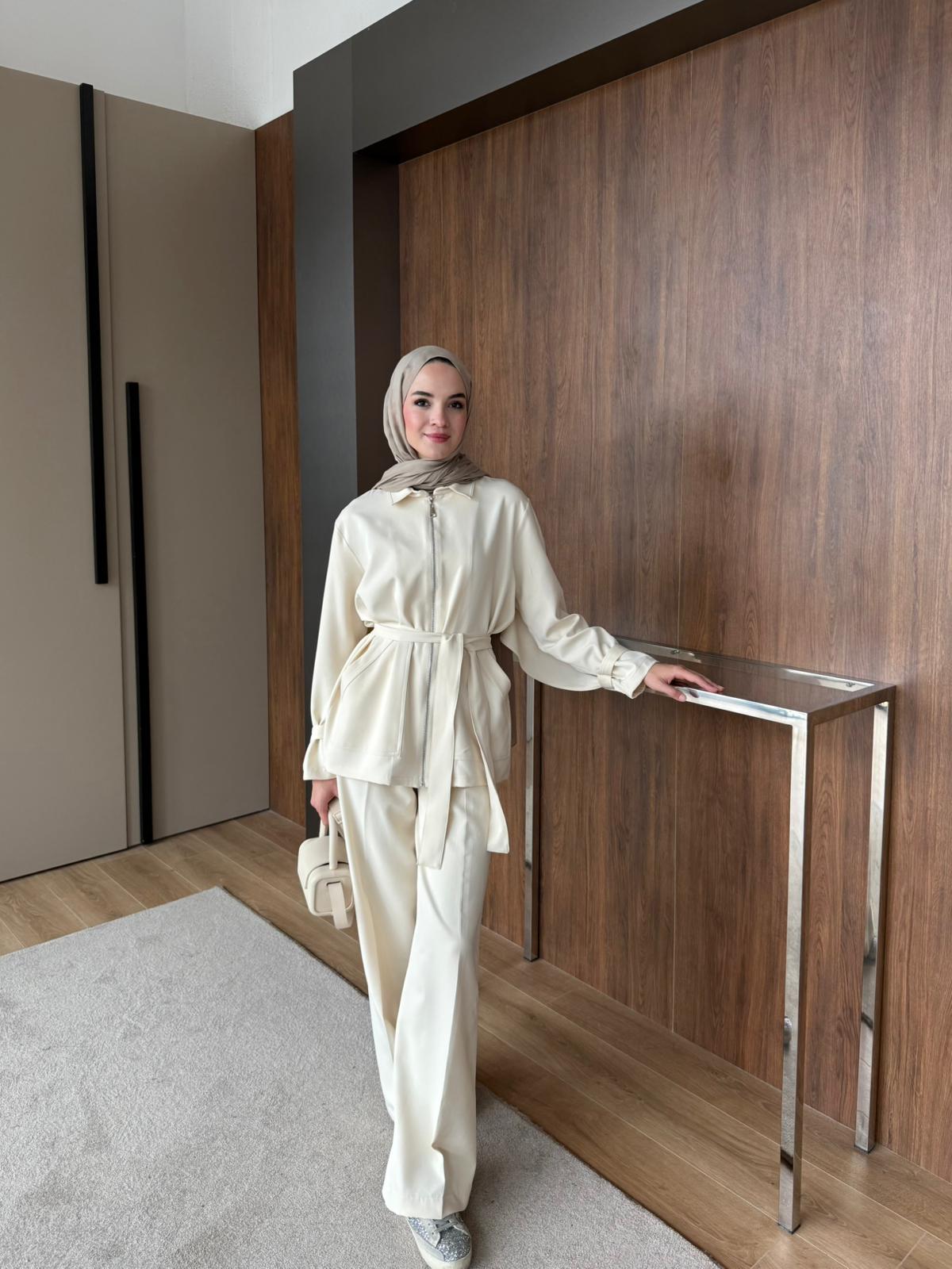 PELERİN DETAYLI OXXO TAKIM - Krem