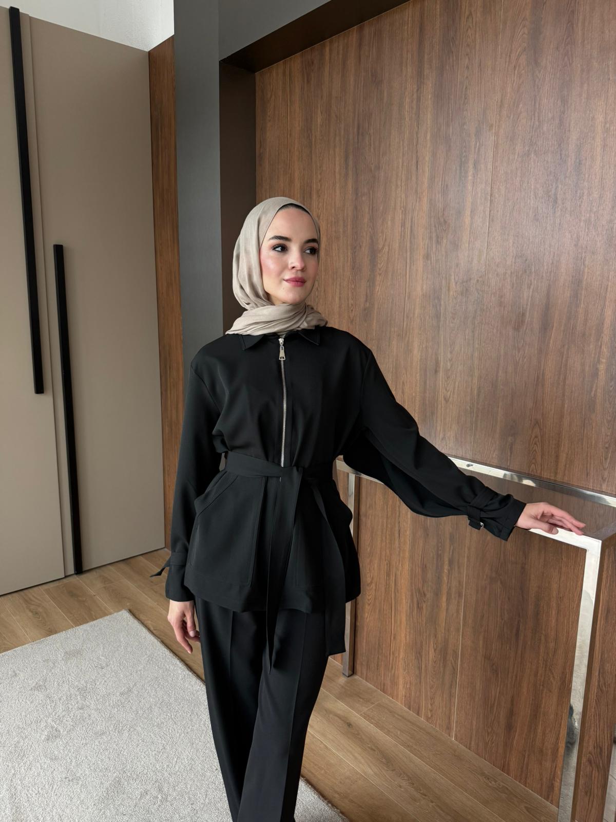 PELERİN DETAYLI OXXO TAKIM - Siyah