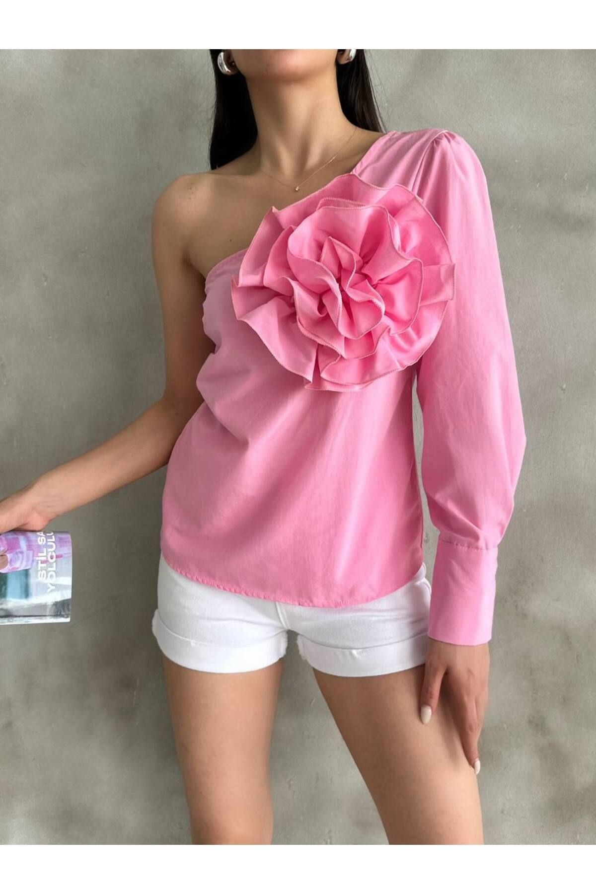 Kadın Pembe Tek Omuzlu ve Gül Detaylı Bluz