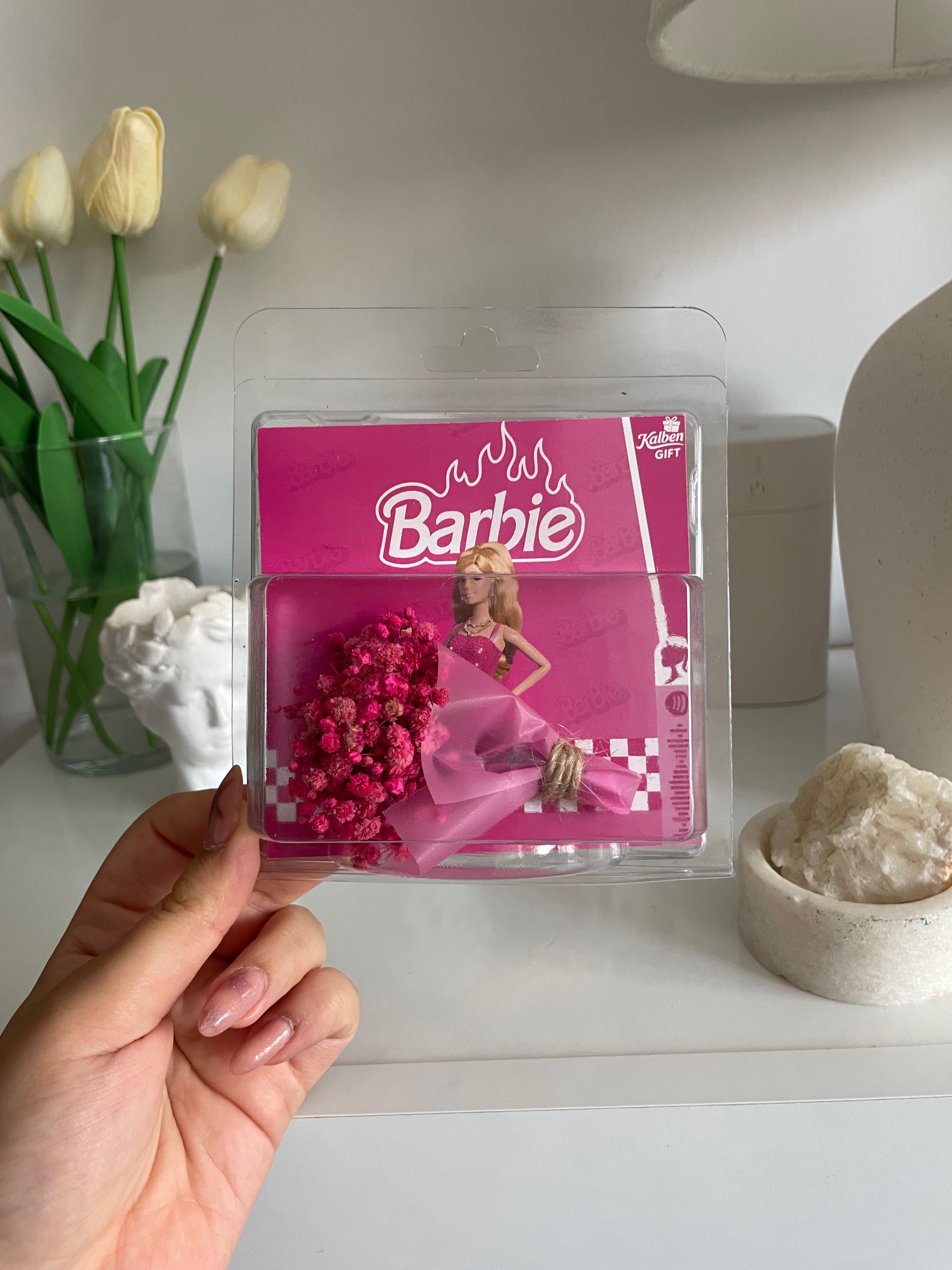 Barbie Çiçek