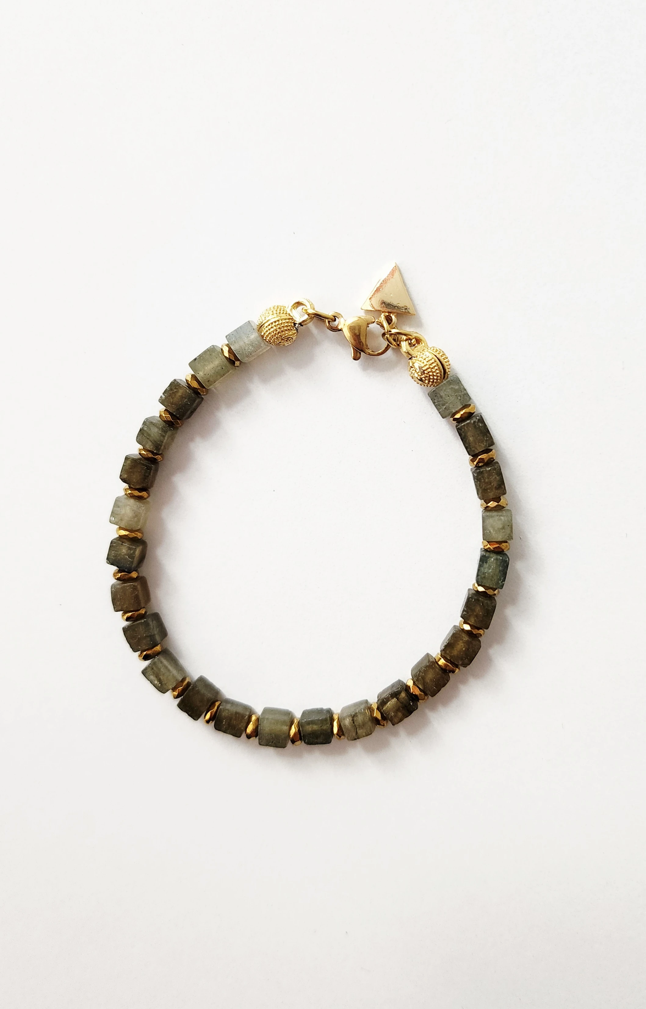 Yeşim Doğaltaş Bileklik