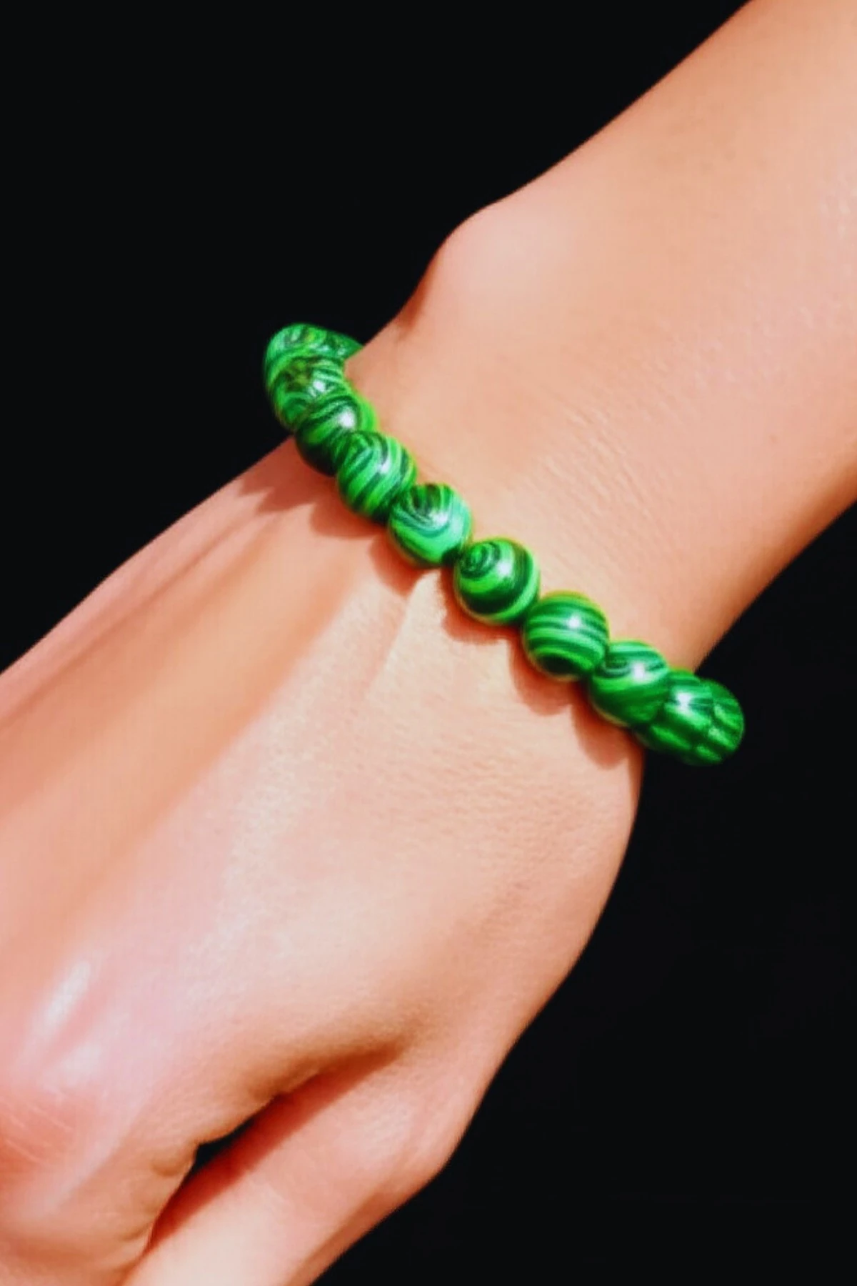 Doğal Makalit Taşı Bileklik Silikon İpli Esnek Fayda Alanı Negatif Enerjiyi Emer