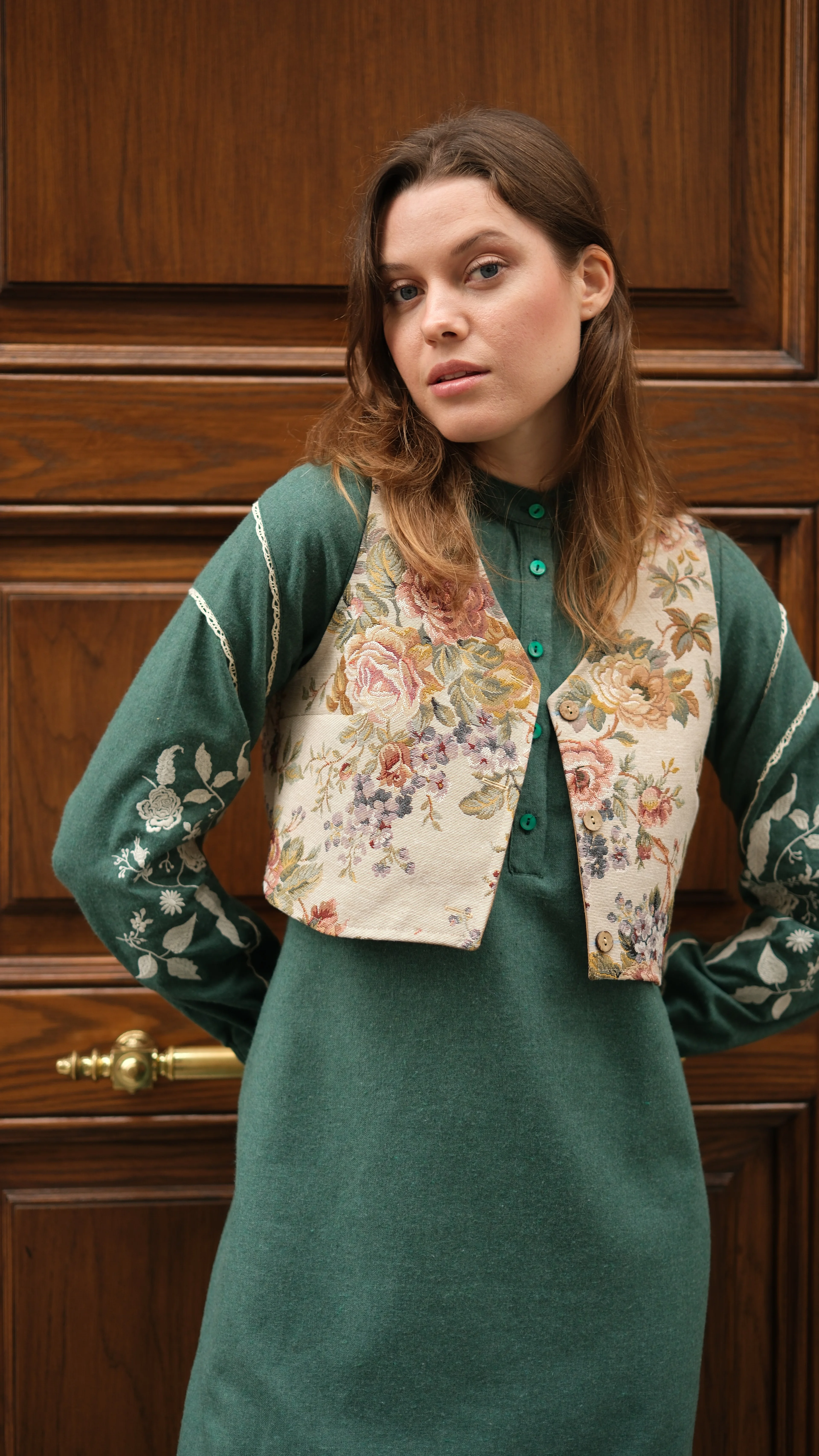 Lavinya Elbise + Goblen Yelekli Takım Petrol