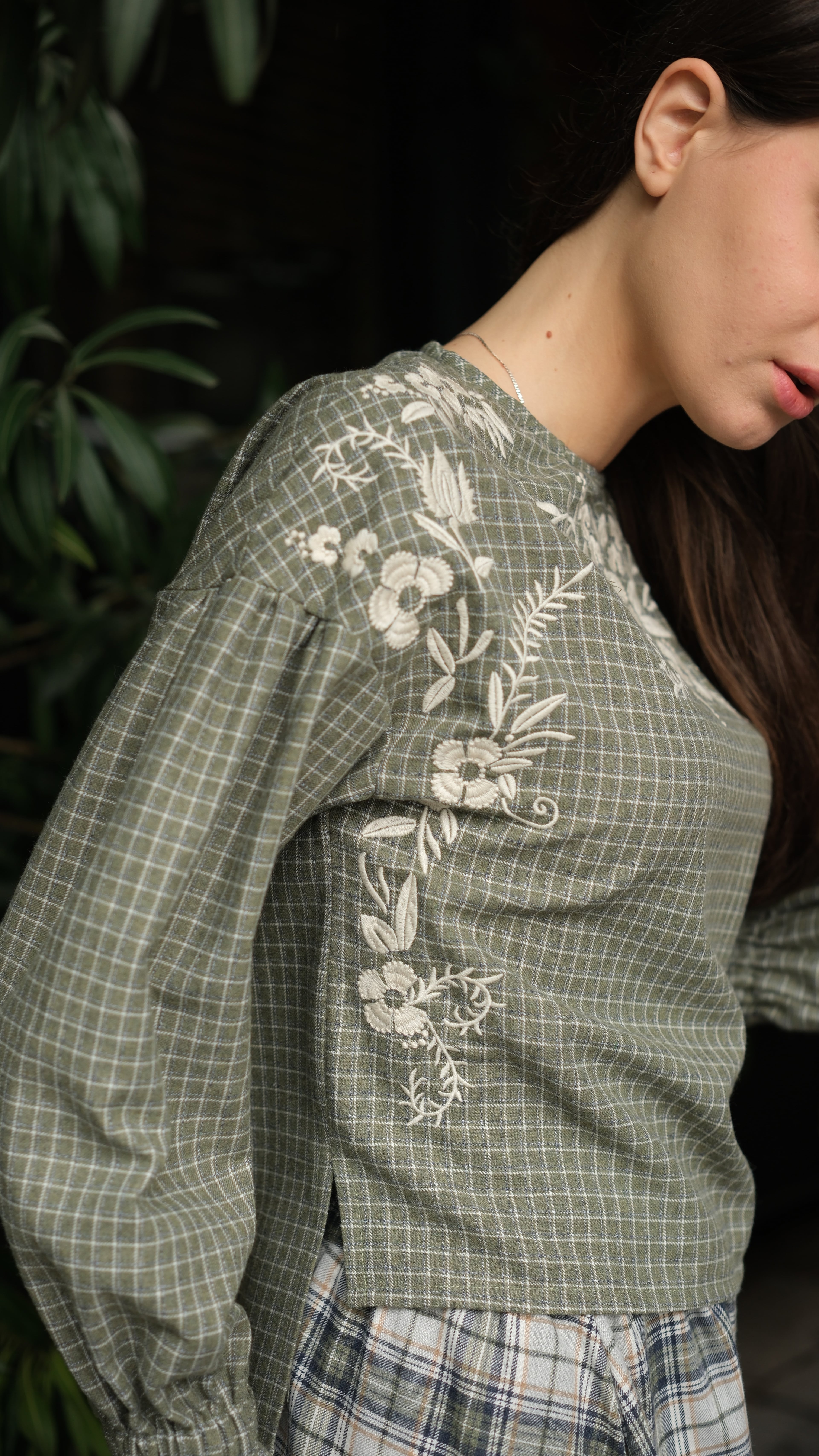 Arden Nakışlı Bluz Haki