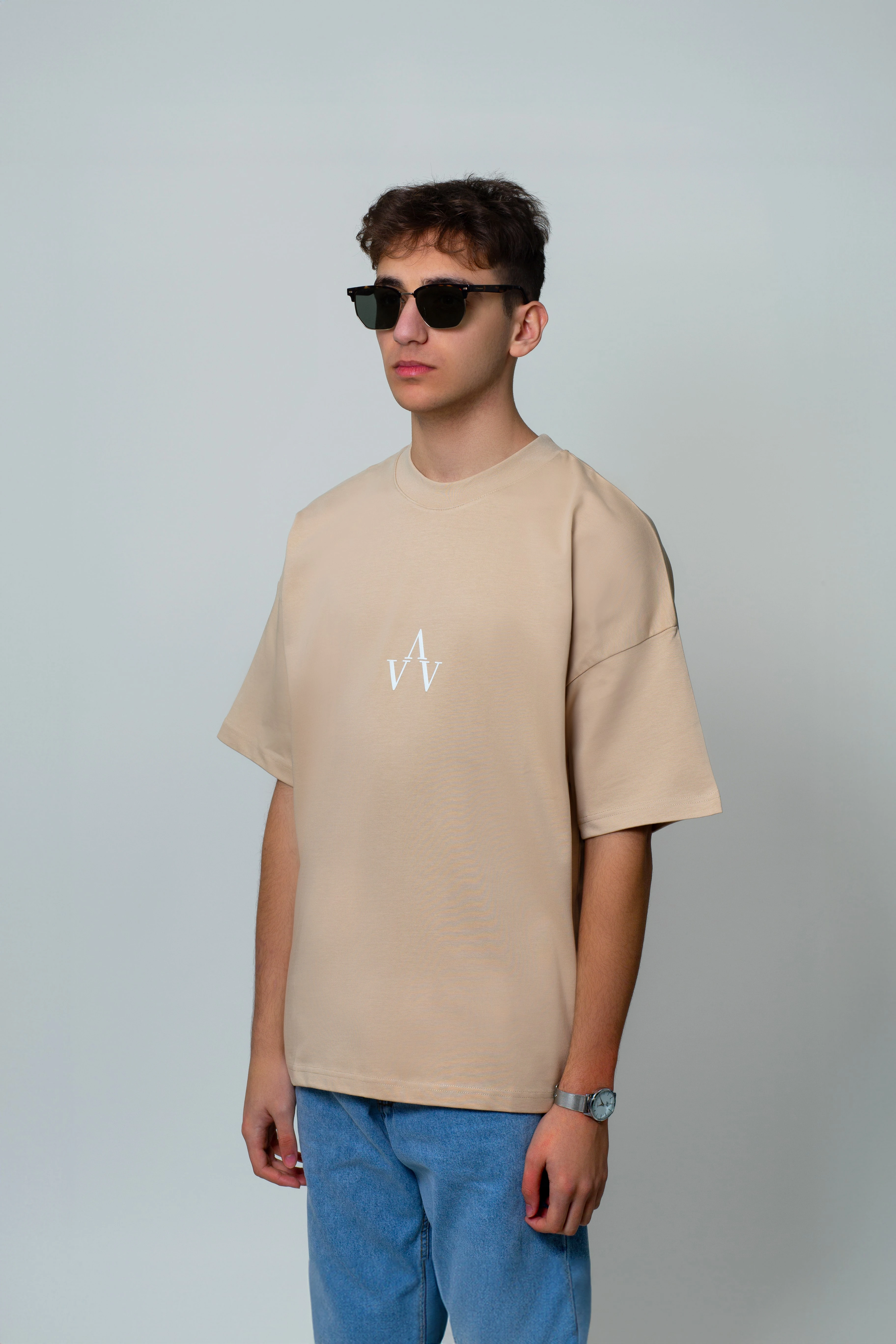 amblemli basic t-shirt/bej