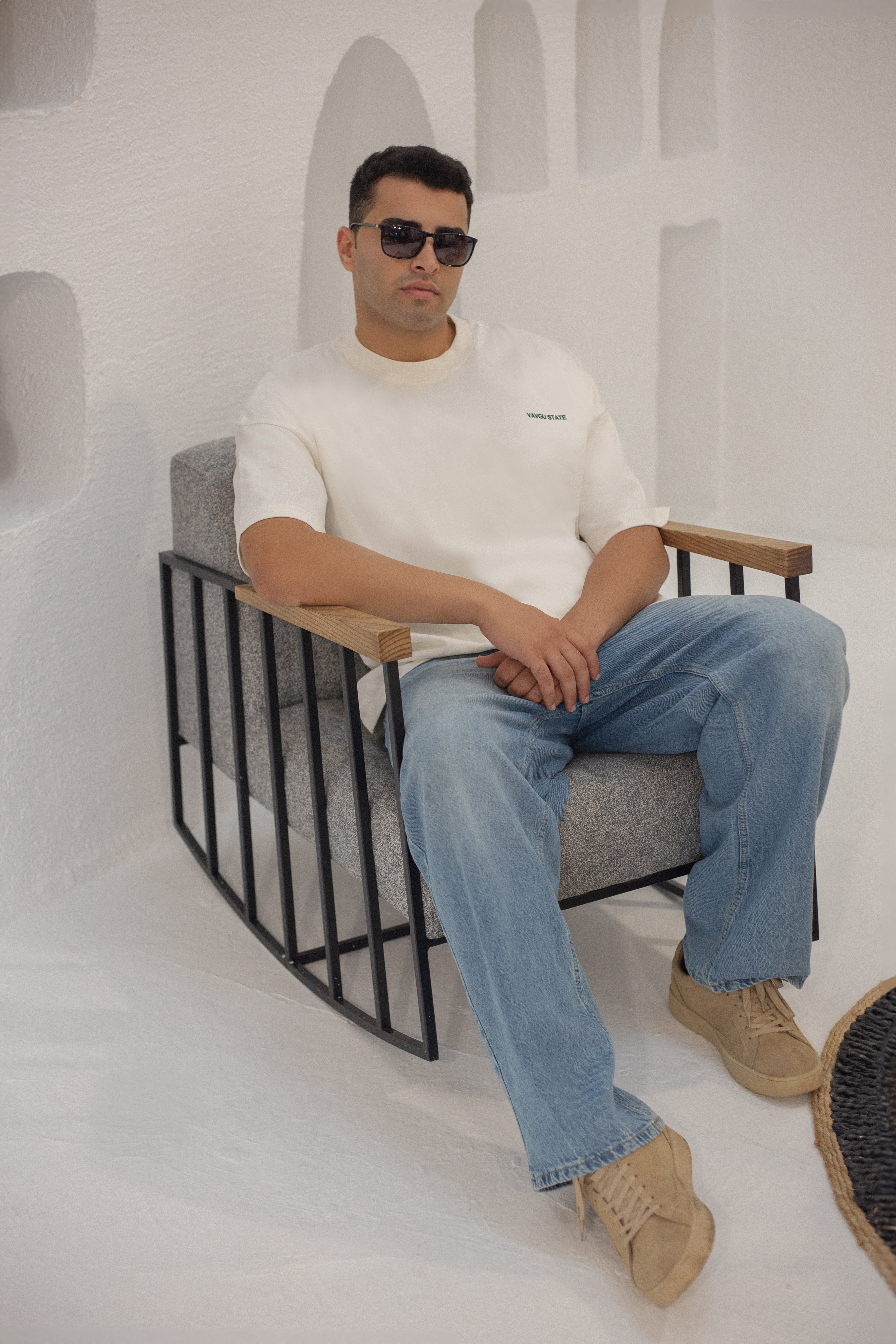 logolu basic t-shirt/ekru