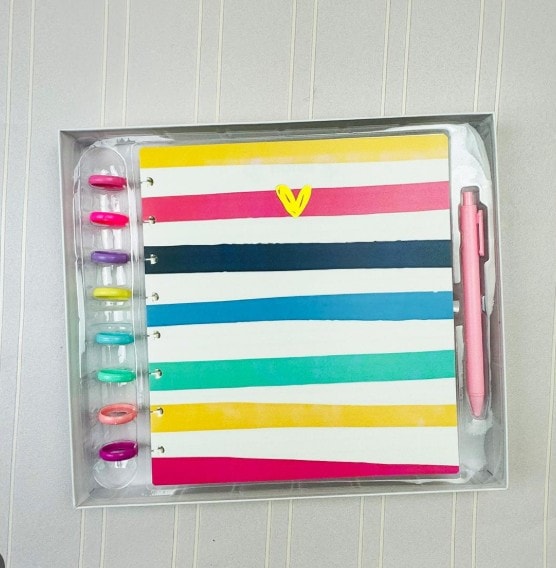 Renkli Kapaklı A4 Defter