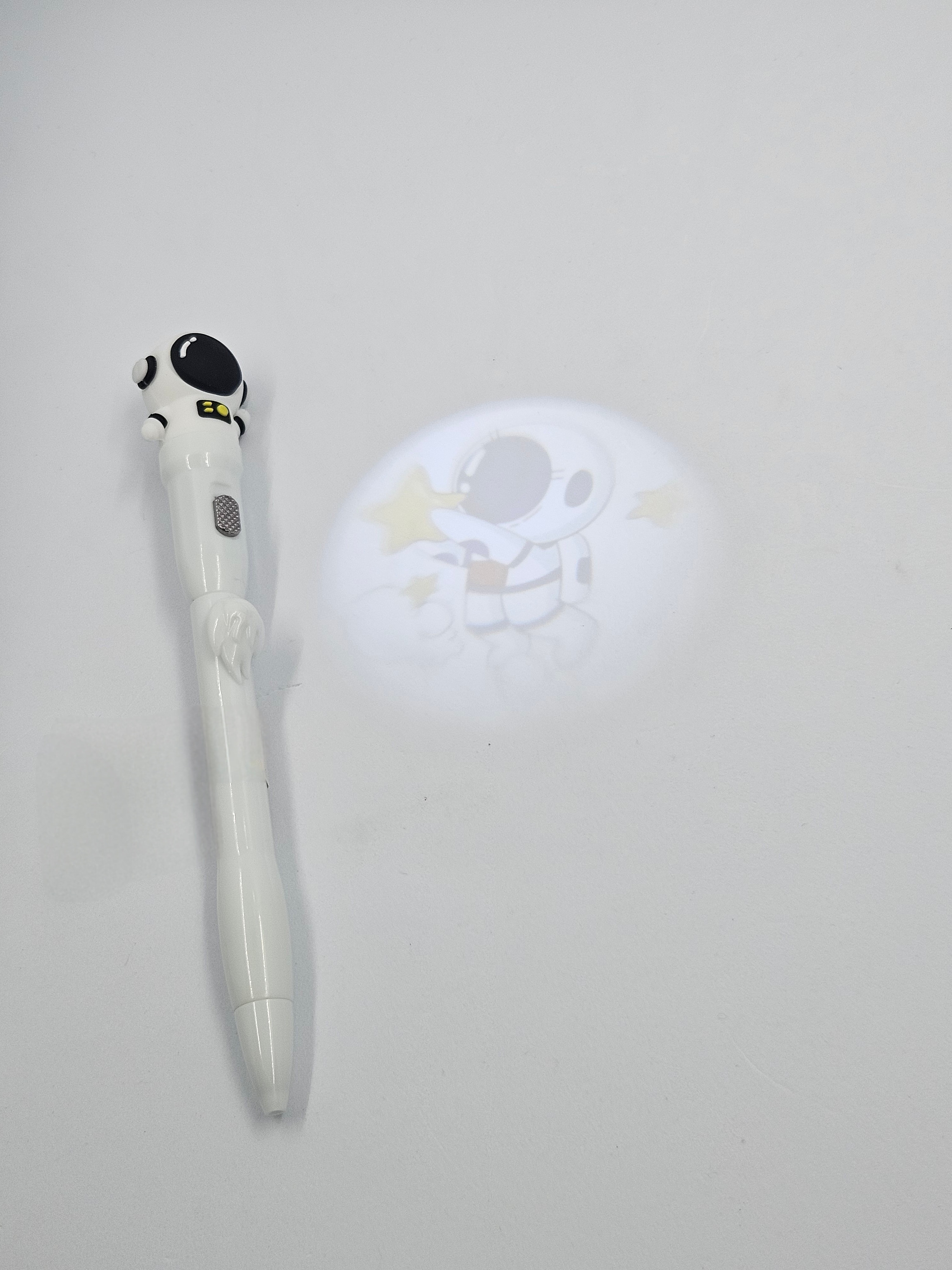 Sihirli Işık Kalemleri Serisi (Astronot & Unicorn)