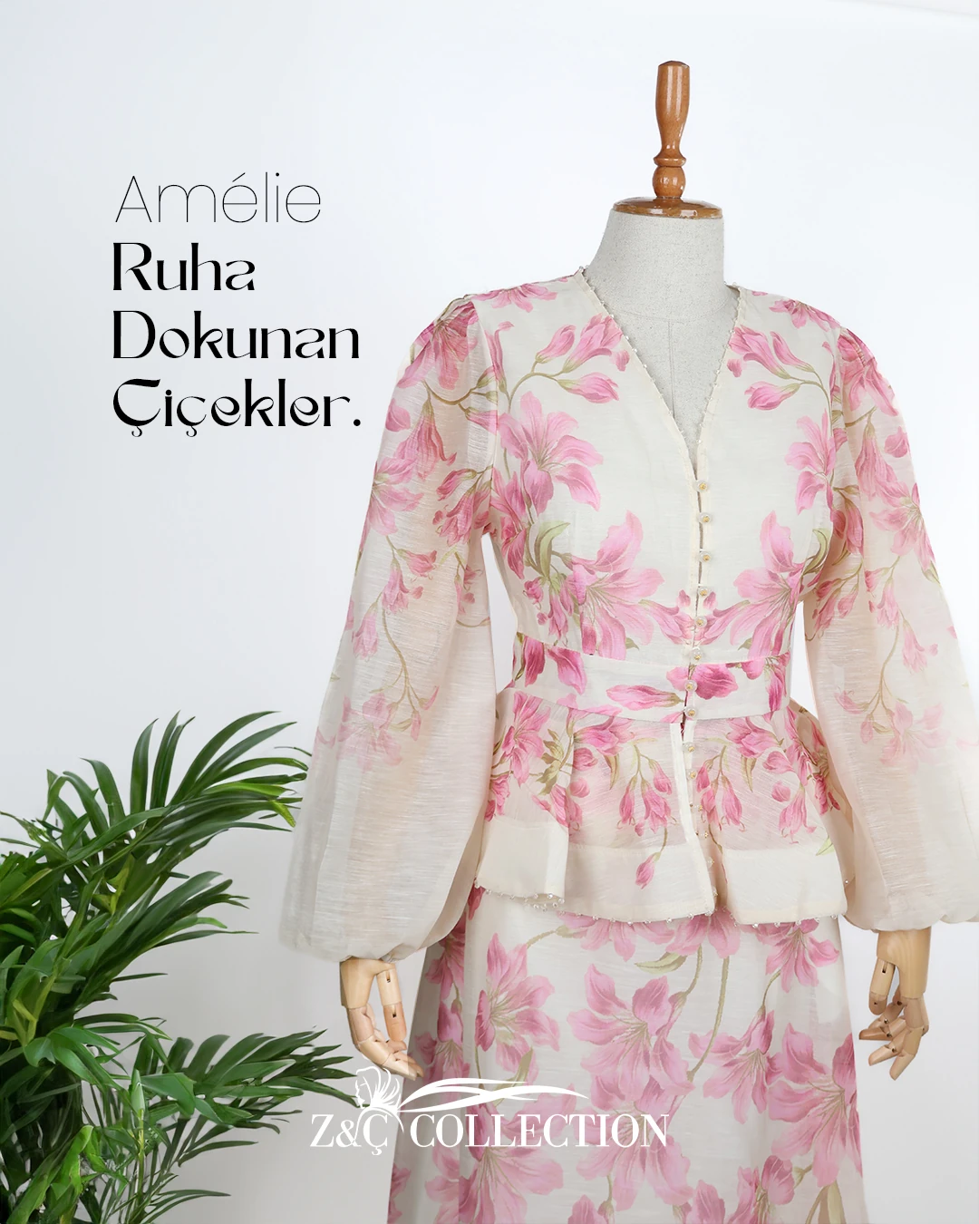 Amélie Beyaz Pembe Çiçekli Etekli Takım