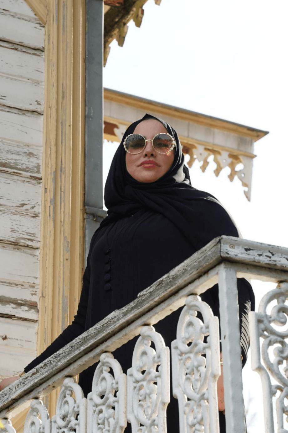 İthal Düğmeli Abaya