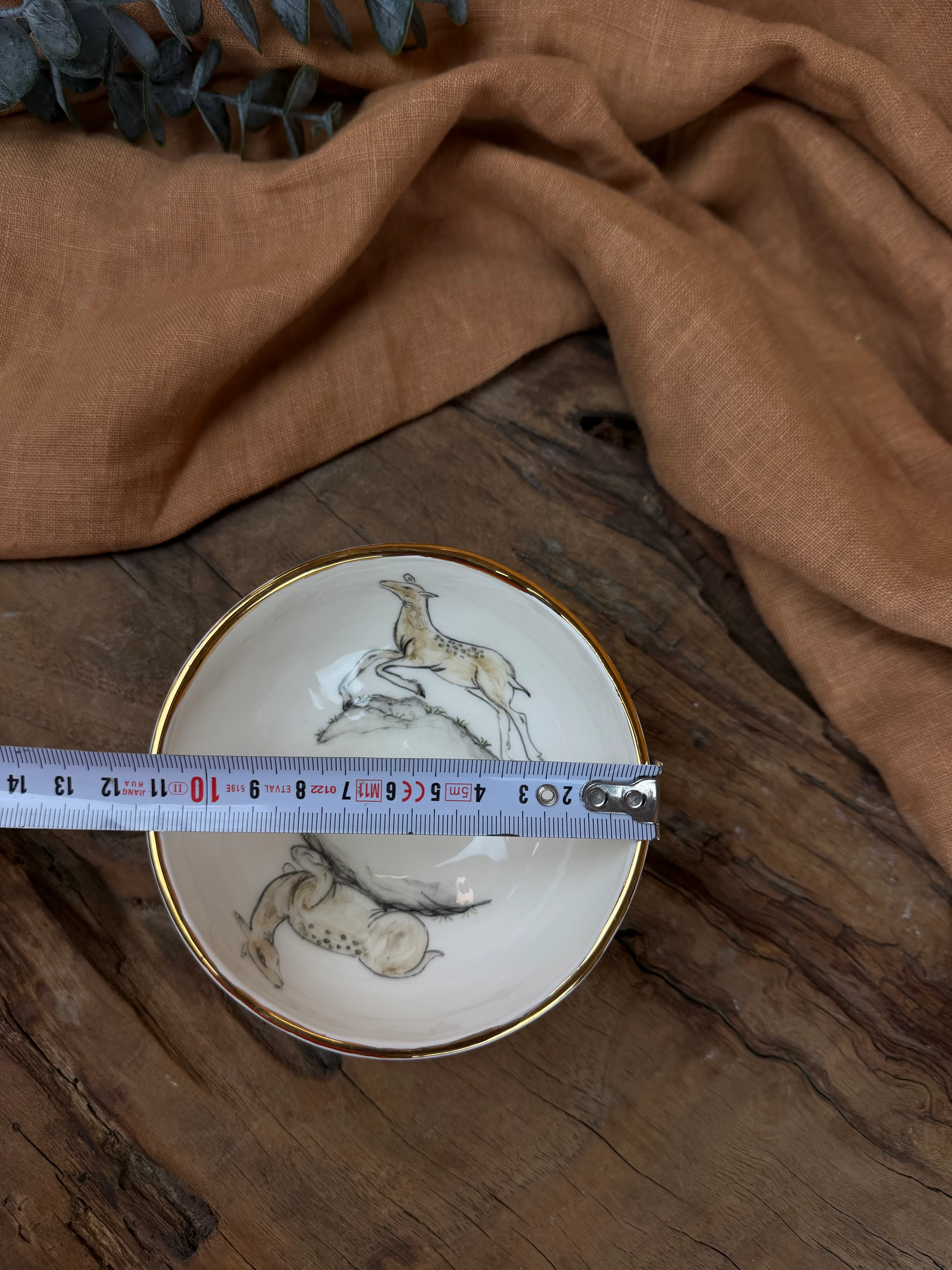 El Yapımı Altın Detaylı Çerez Kasesi – Çift Ceylan Desenli